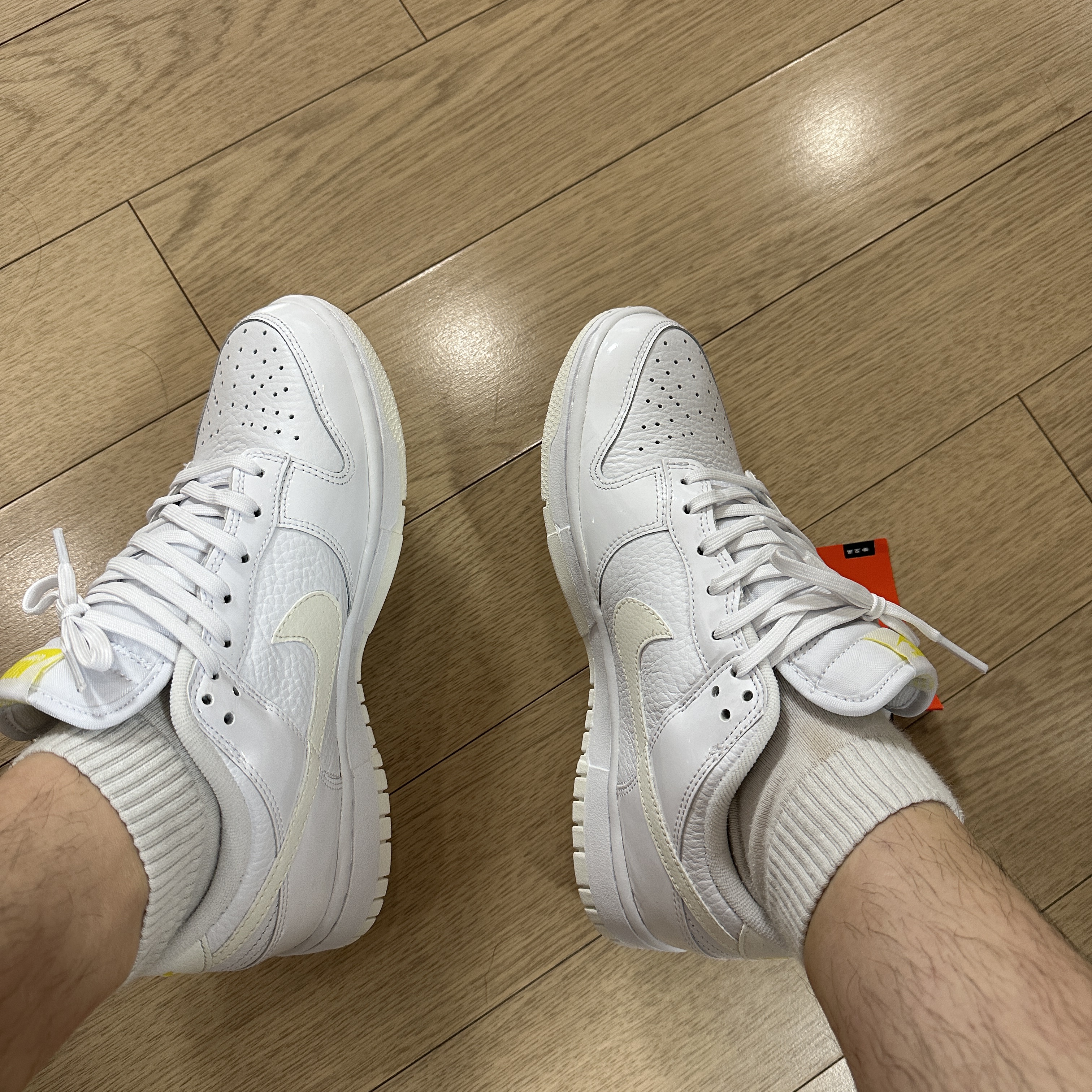 (W) Nike Dunk Low Valentine's Day White Optic Yellow 착용 스타일