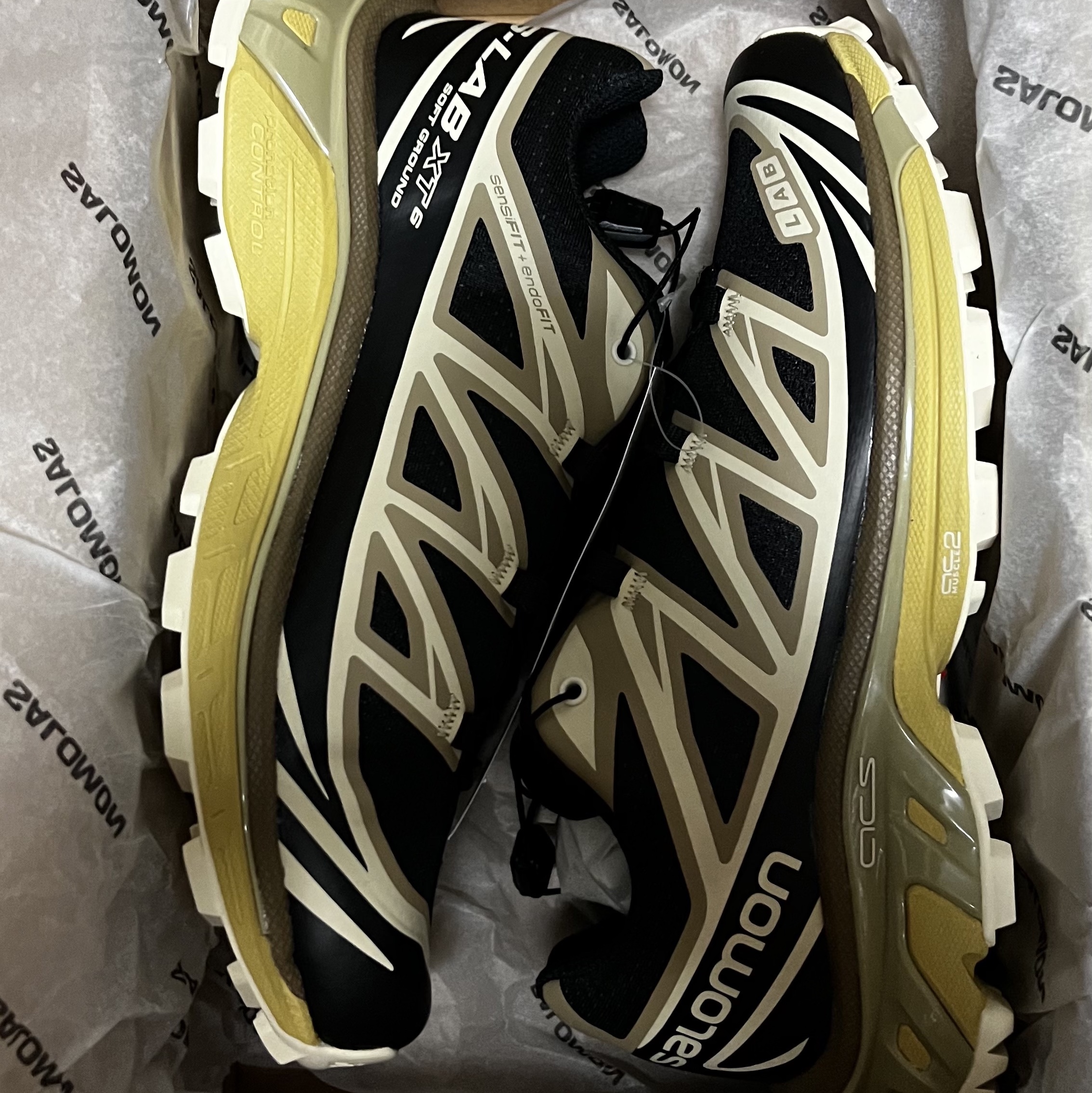 Salomon x END. XT-6 Dark Truffle 착용 스타일 - 1