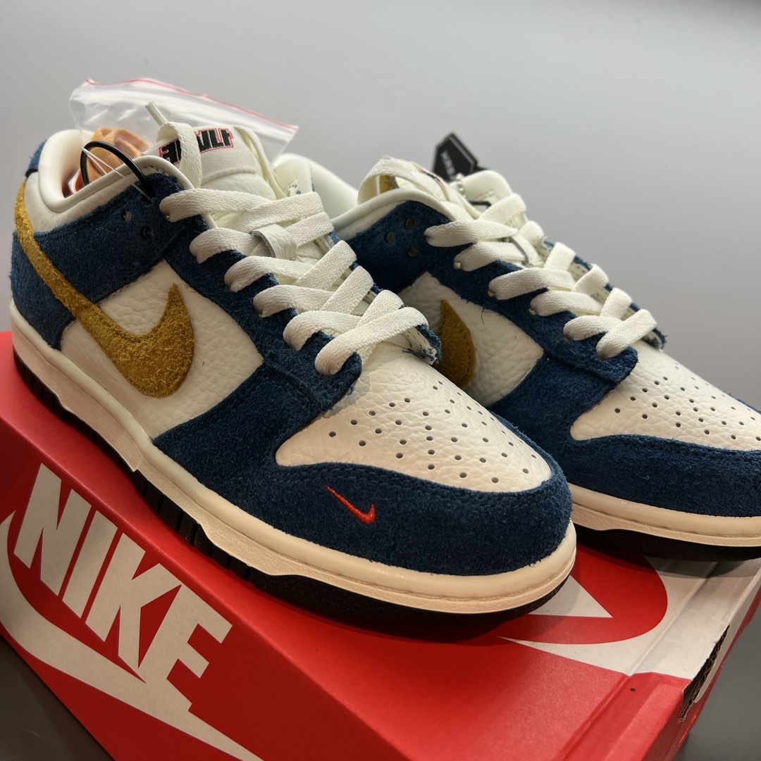 Nike x Kasina Dunk Low 80's Bus, Nike x Kasina Dunk Low Road Sign - Kasina Exclusive 착용 스타일 - 1