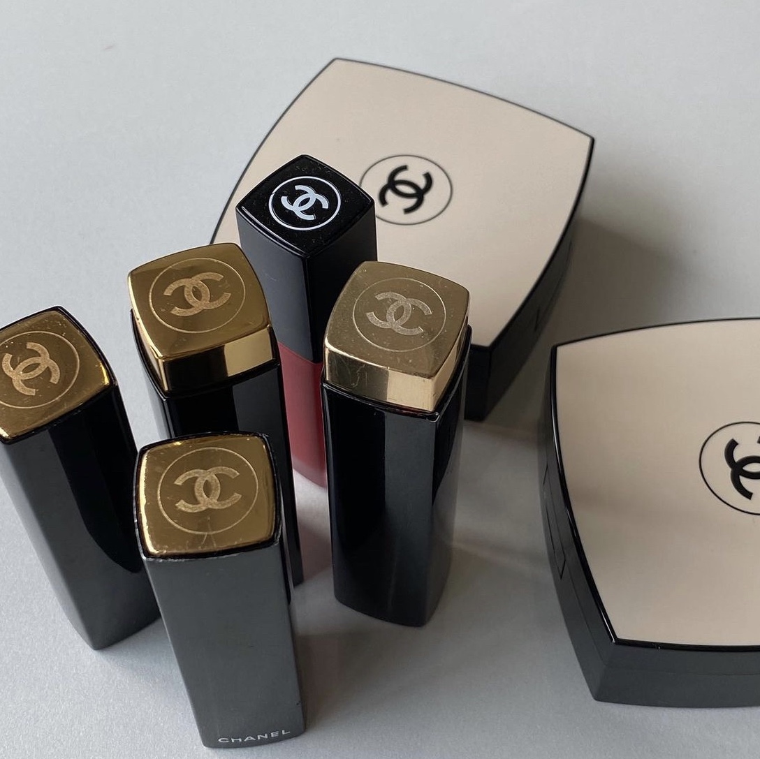 Chanel Les Beige Healthy Glow Gel Touch Cushion Foundation SPF40 B20 착용 스타일