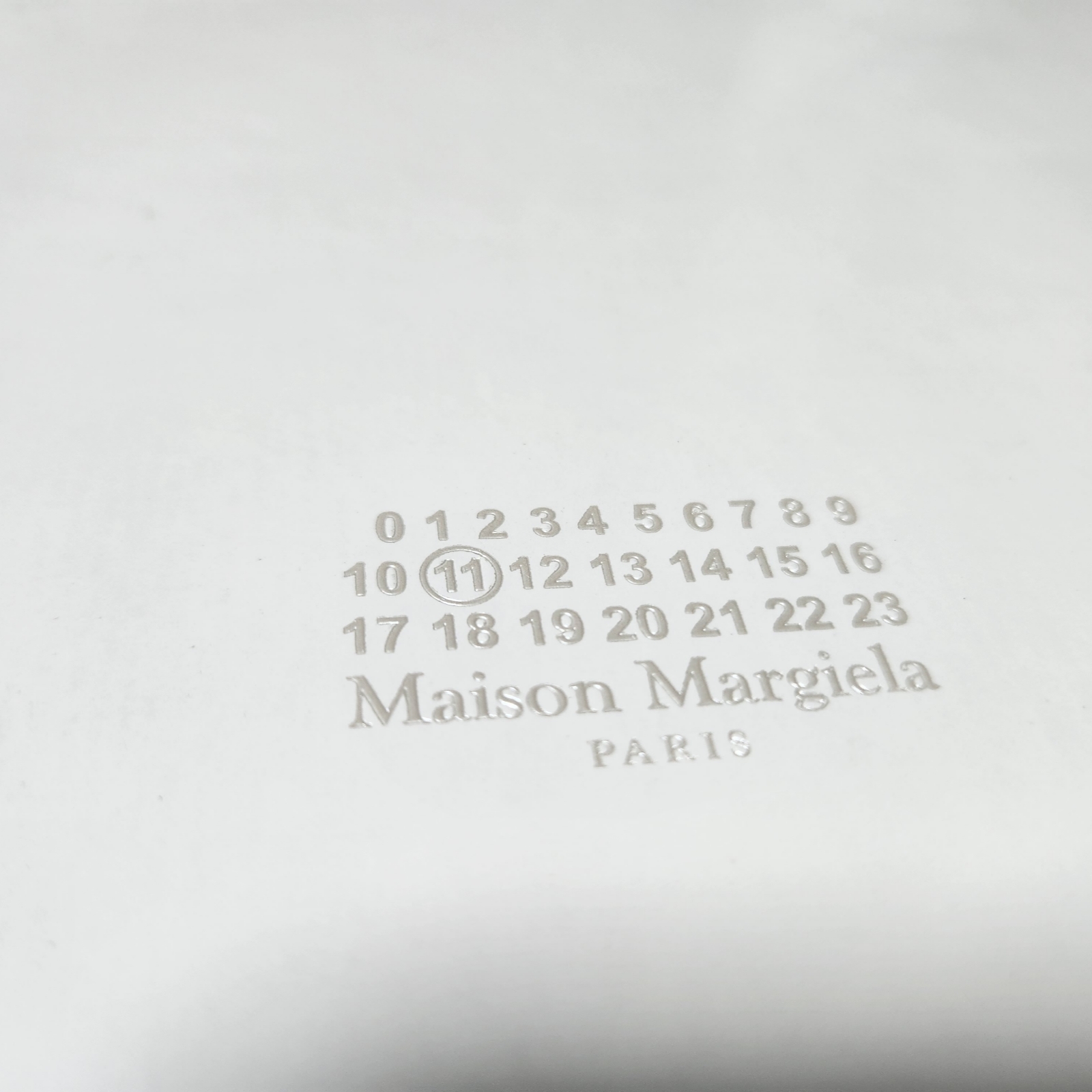 Maison Margiela Bovine Leather Large Pouch Black 착용 스타일 - 1