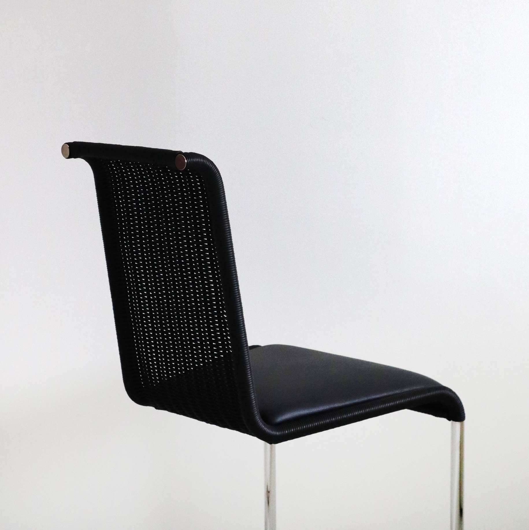 [KREAM 단독] Tecta B20i Chair Black 착용 스타일 - 1