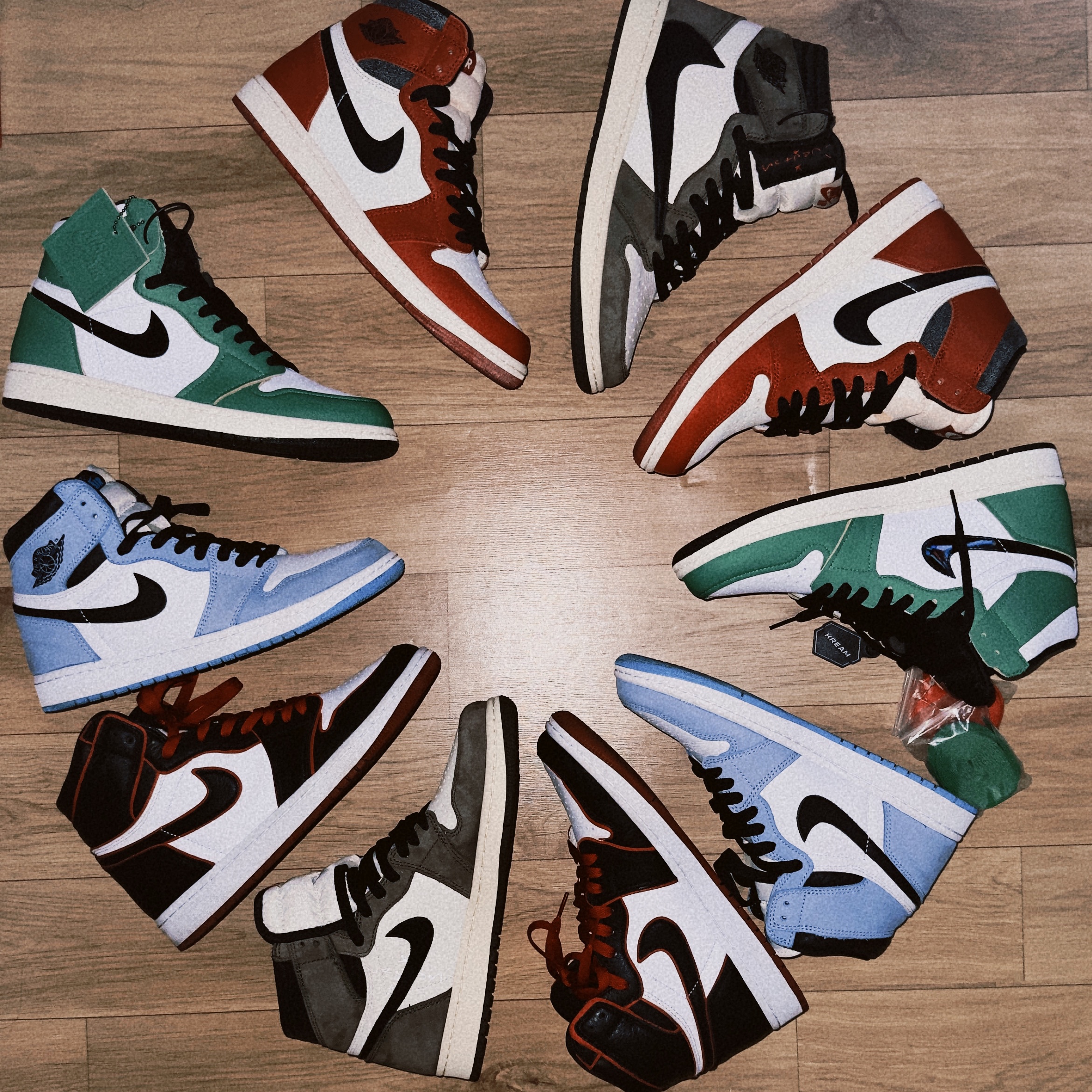 Jordan 1 x Travis Scott Retro High OG SP Mocha, Jordan 1 Retro High OG Chicago 2022 착용 스타일 - 2