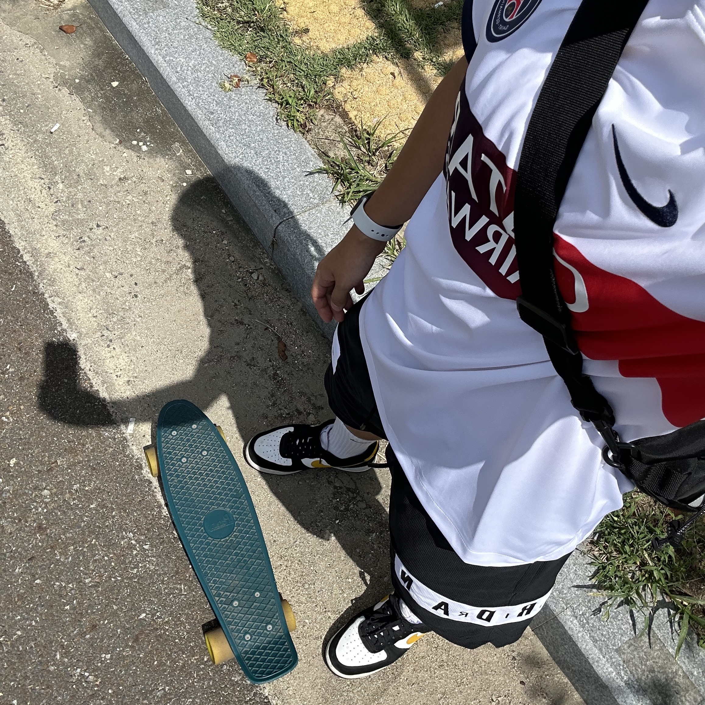 Nike Paris Saint-Germain 2023/24 Dri-Fit Stadium Away Jersey White Midnight Navy (Non Marking Ver.) 착용 스타일