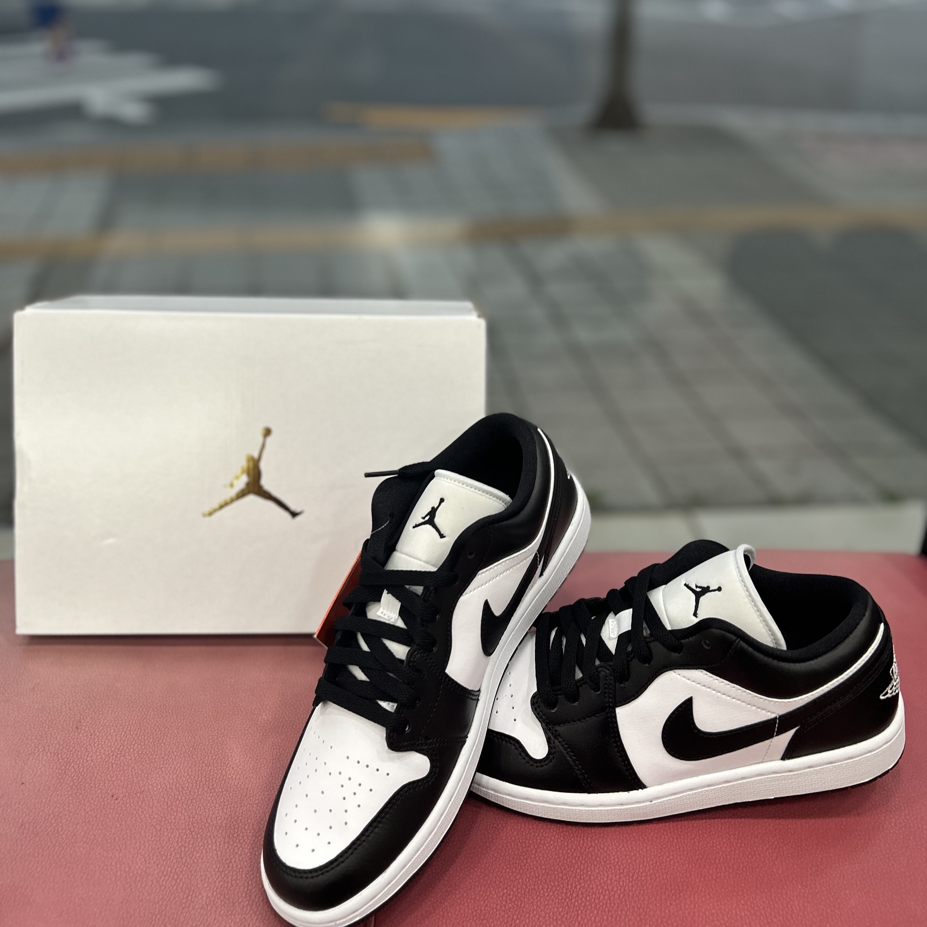 (W) Jordan 1 Low Black and White 착용 스타일