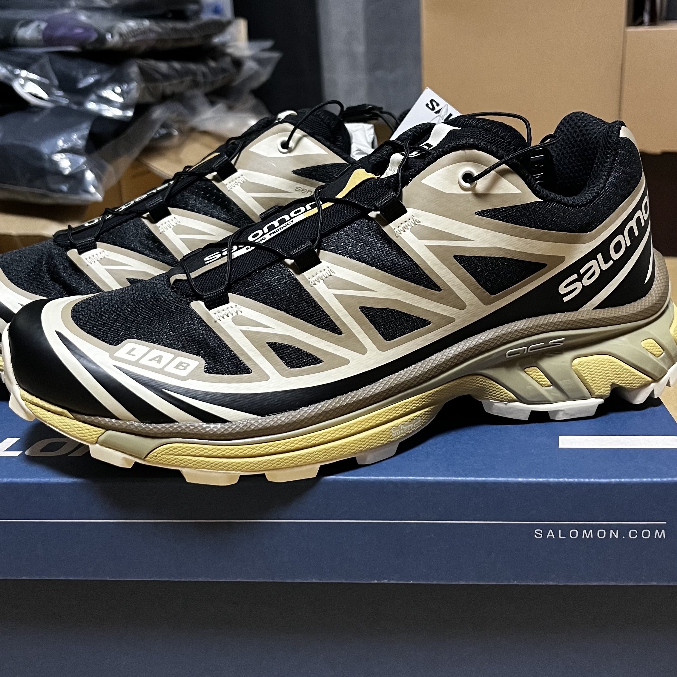 Salomon x END. XT-6 Dark Truffle 착용 스타일 - 2