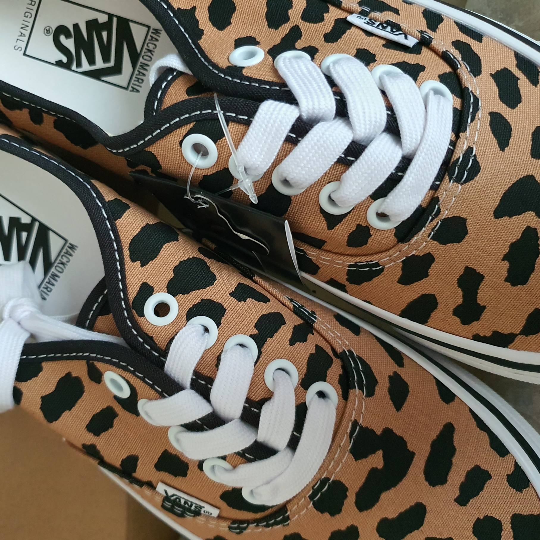 Vans Vault x Wacko Maria OG Authentic LX Leopard Brown 착용 스타일