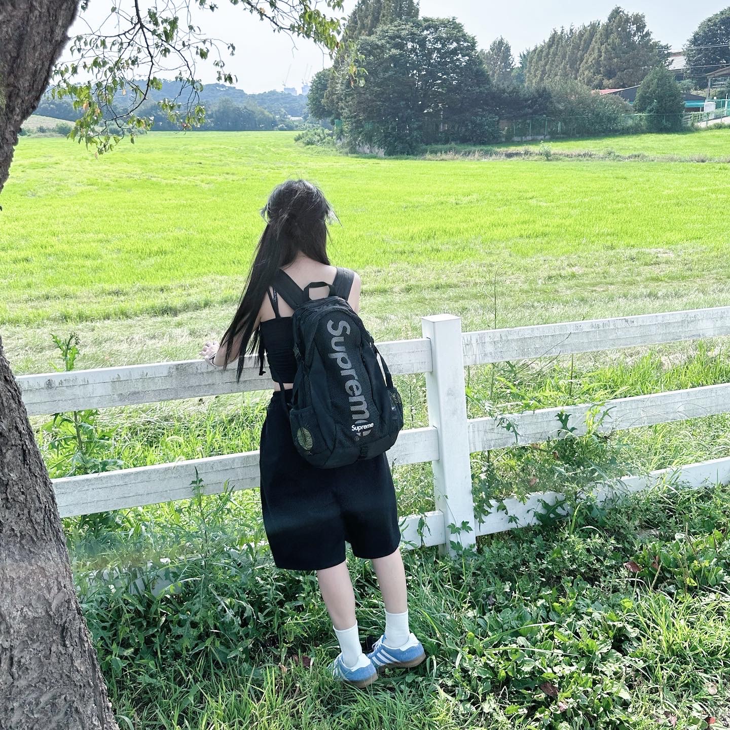 Supreme Backpack Black - 20SS, (W) Adidas Gazelle Indoor Blue Fusion Cloud White 착용 스타일