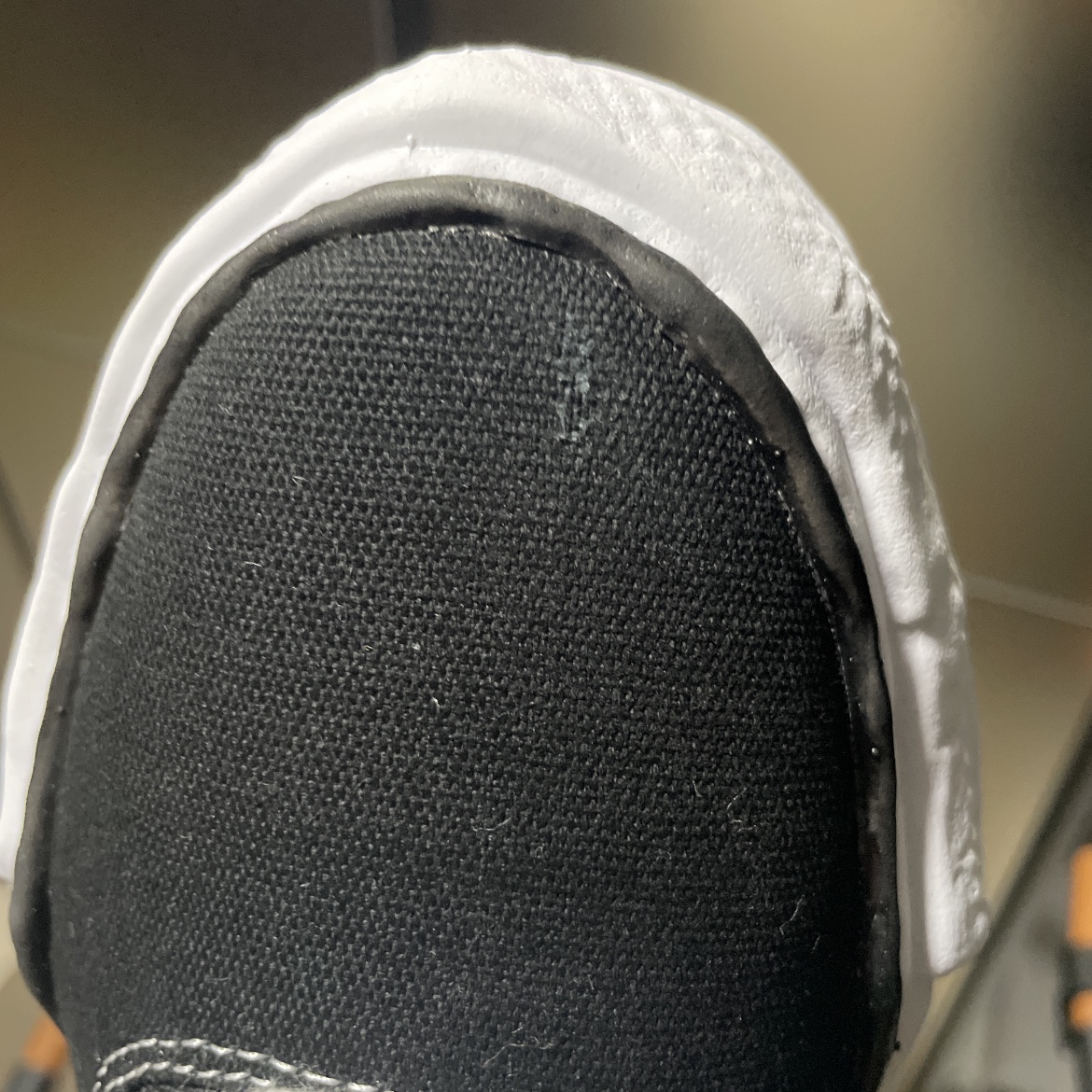 Maison Mihara Yasuhiro Baker OG Sole Canvas Low Cut Sneakers Black 착용 스타일 - 2