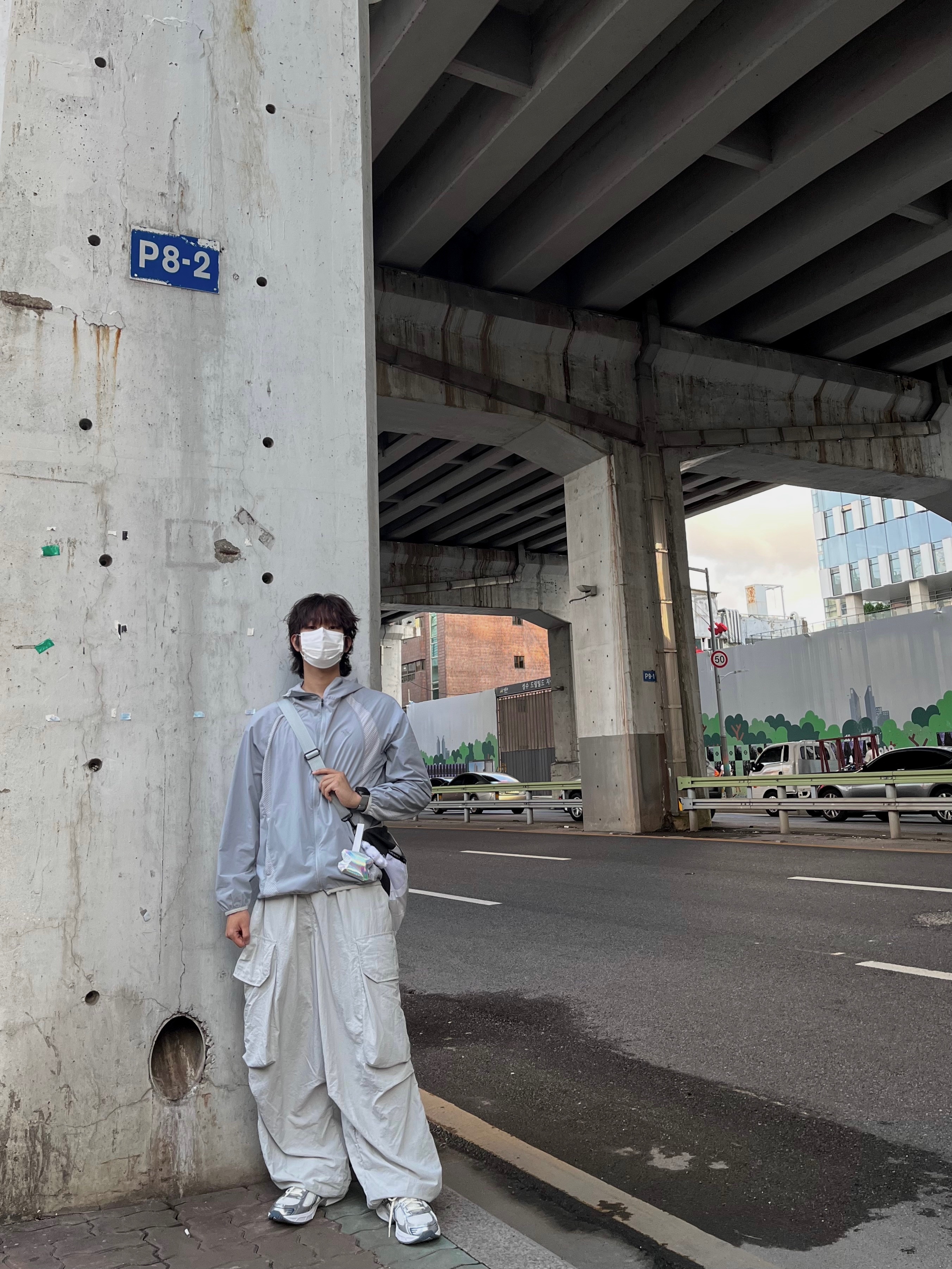 Sansan Gear Mesh Jacket Sky Blue - 22SS, Asics Gel-1130 Cream Ironclad 착용 스타일 - 1