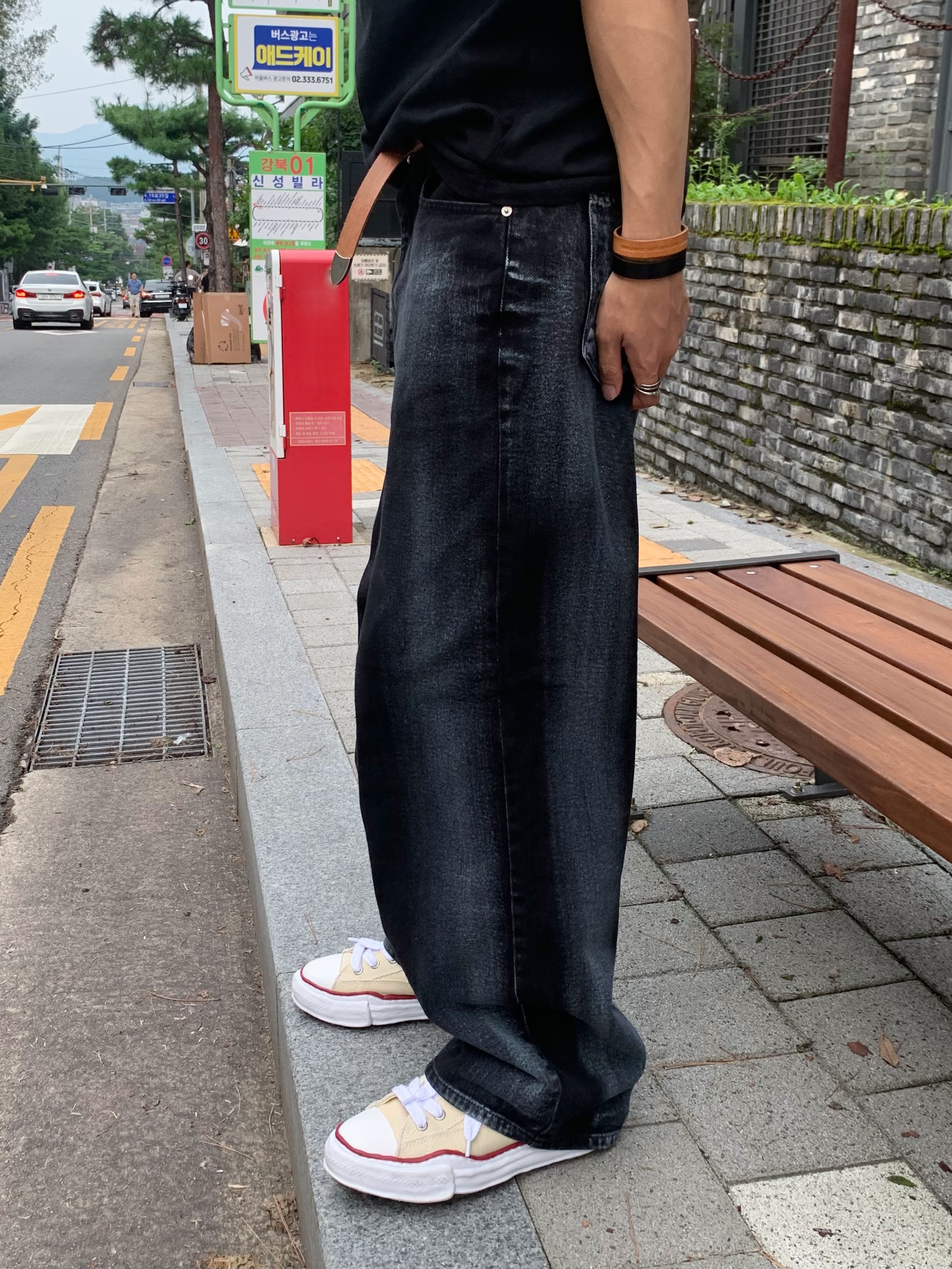 Maison Mihara Yasuhiro Peterson OG Sole Canvas Low-top Sneakers Natural 착용 스타일 - 5