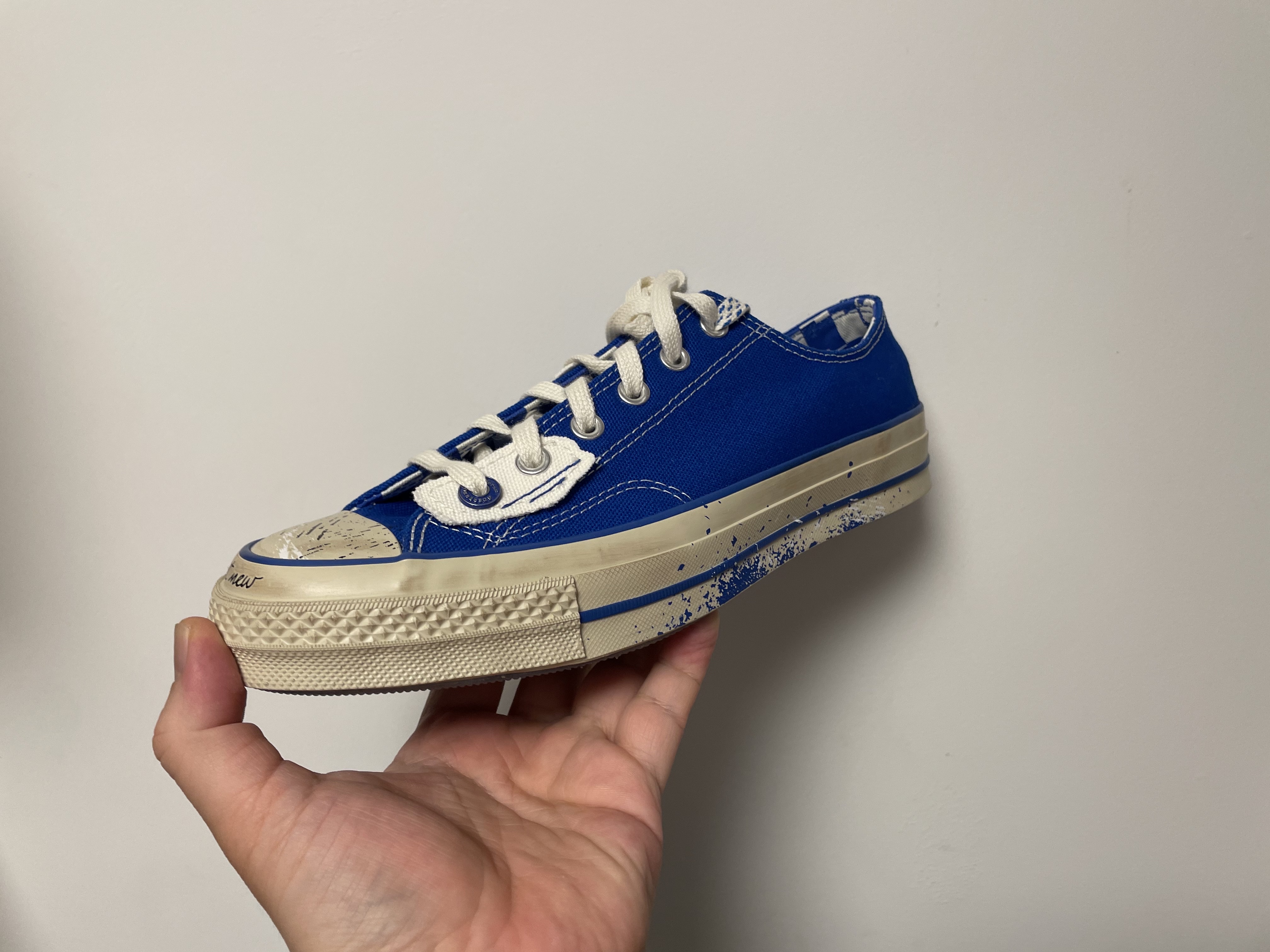 Converse x Ader Error Chuck 70 Ox Imperial Blue 착용 스타일 - 2