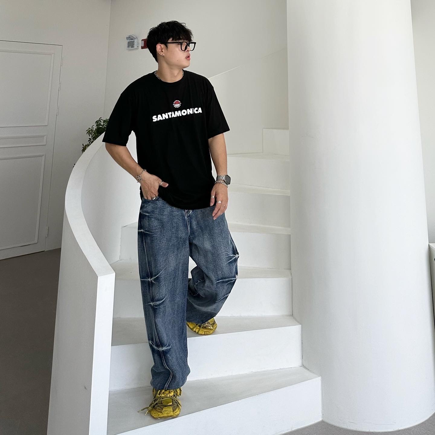 Balenciaga 3XL Sneakers Yellow Black 착용 스타일 - 3