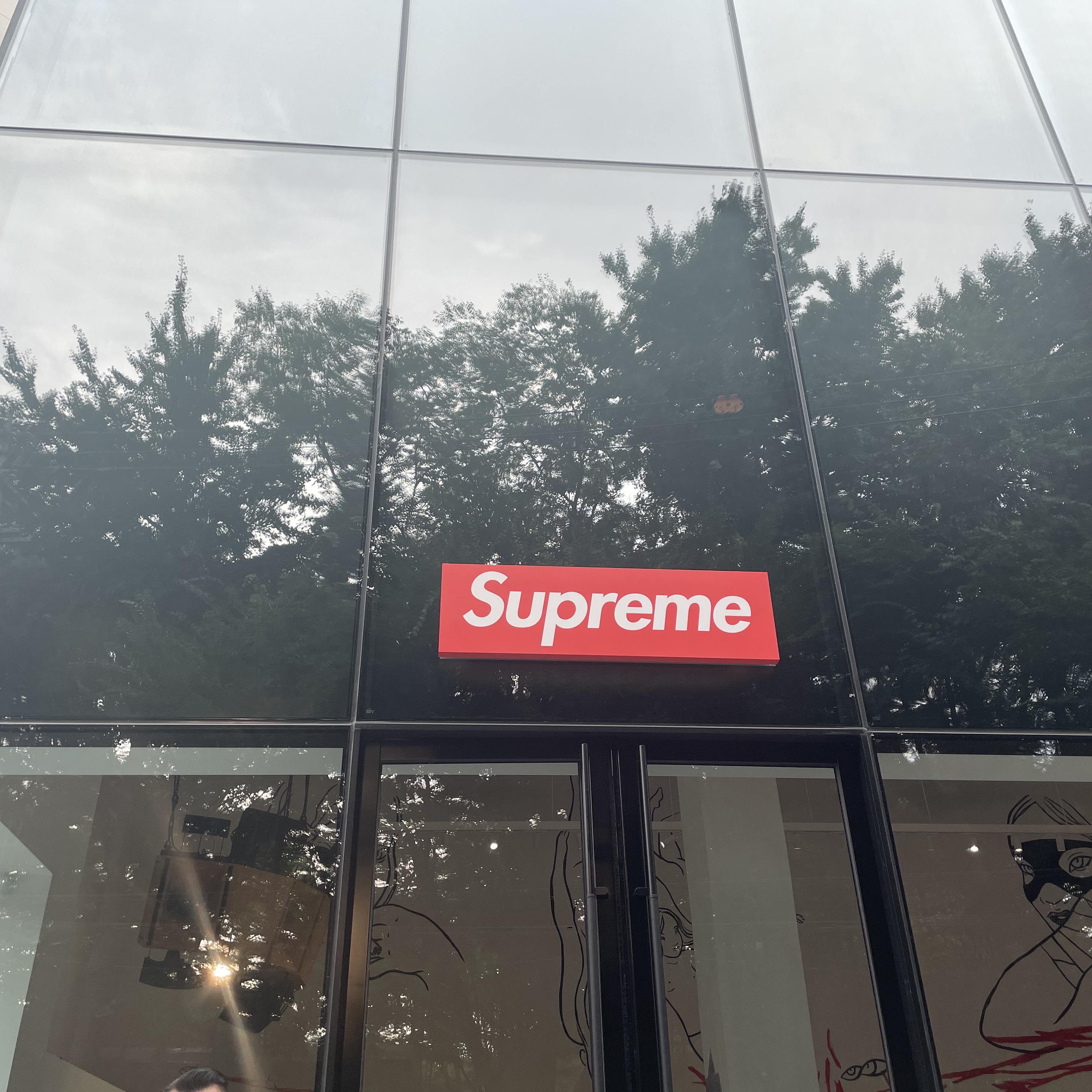 Supreme Washed Chino Twill Camp Cap Black, Supreme Backpack Black - 20FW 착용 스타일 - 2