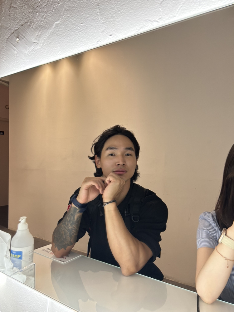 KREAM 프로필 이미지