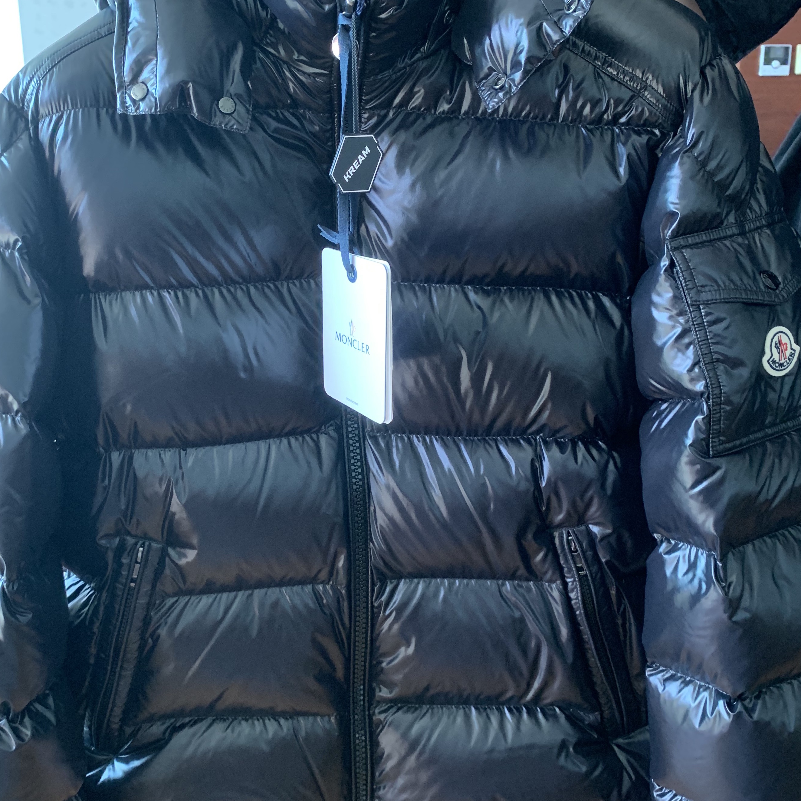 Moncler Maya Short Down Jacket Black - 23FW, Moncler Maya Short Down Jacket Black - 22FW 착용 스타일