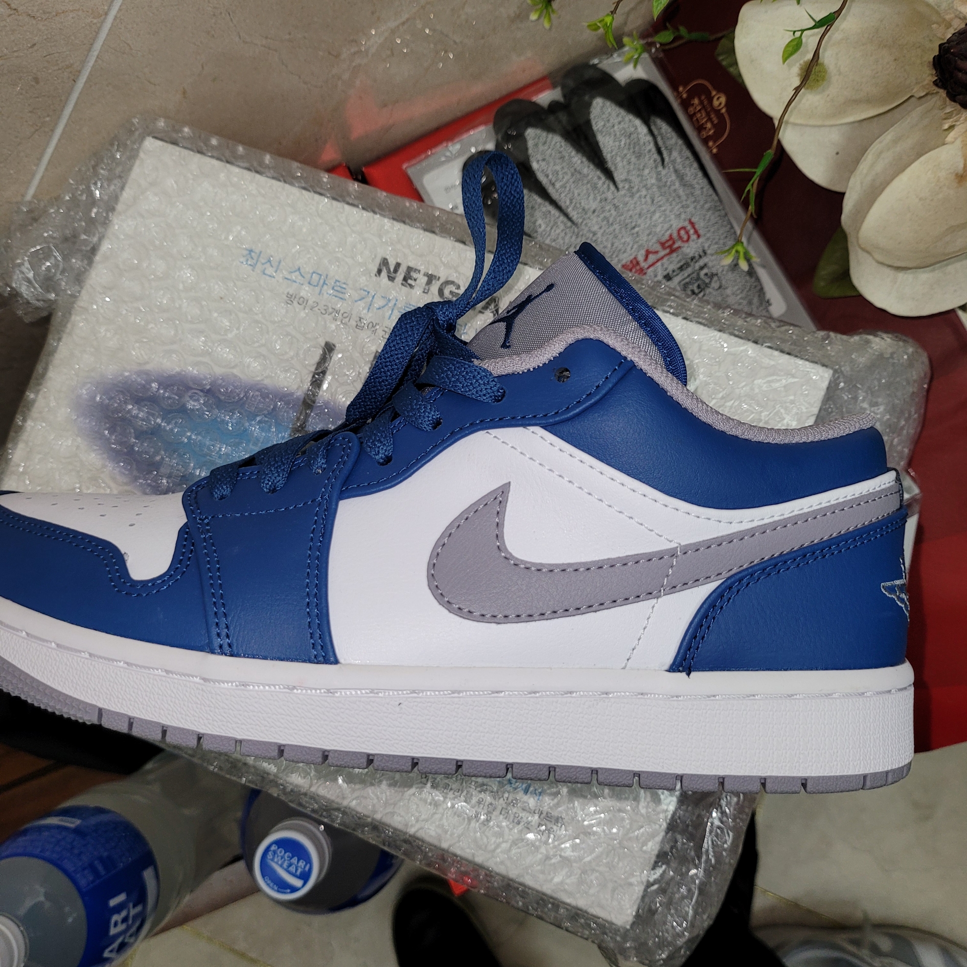 Jordan 1 Low True Blue Cement Grey 착용 스타일
