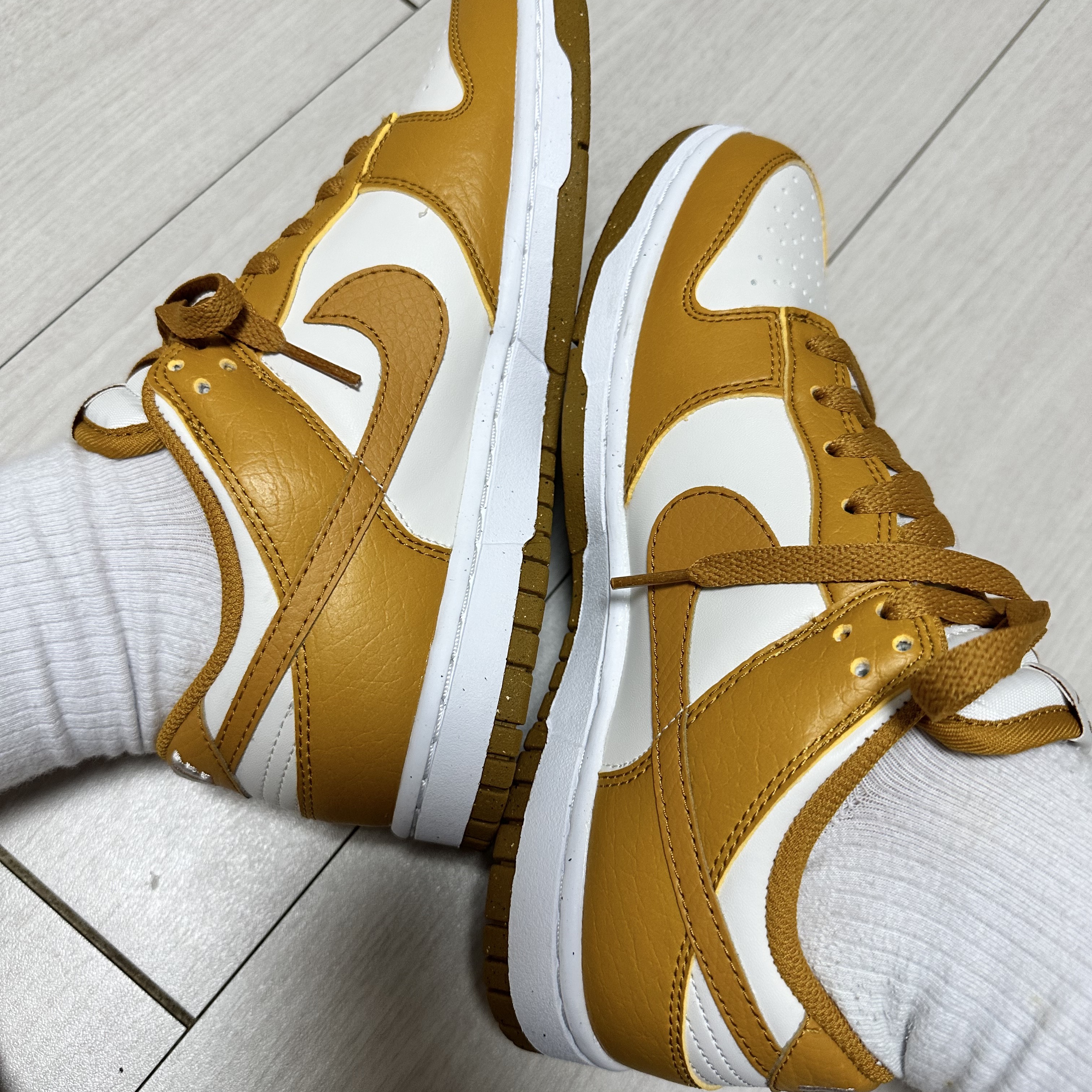 (W) Nike Dunk Low Next Nature Phantom 착용 스타일