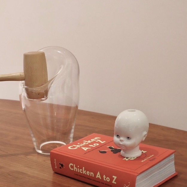 Qubus Little Joseph Candle Holder White 착용 스타일