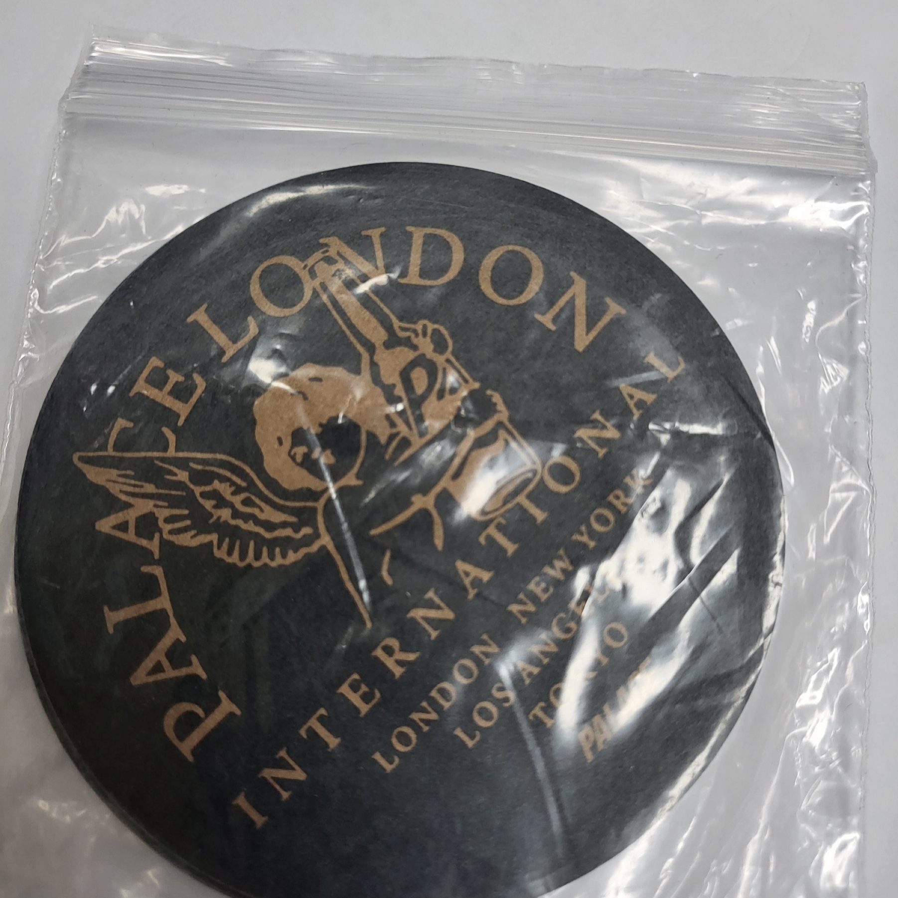 Palace International Coaster Set Black - 23FW 착용 스타일