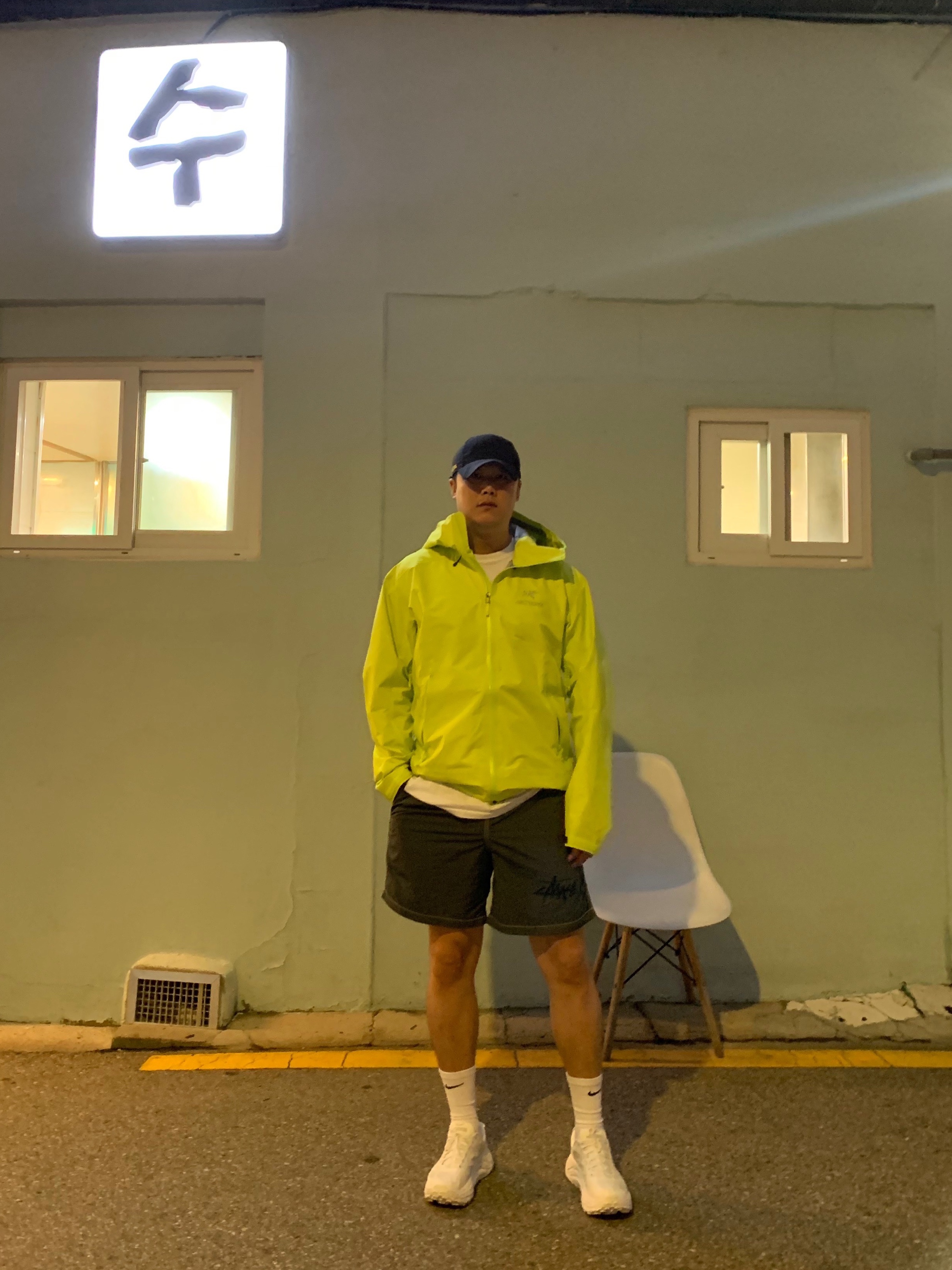 Nike x Drake Nocta Essential Cap Black, Arc'teryx Beta LT Jacket Offlime 착용 스타일 - 2