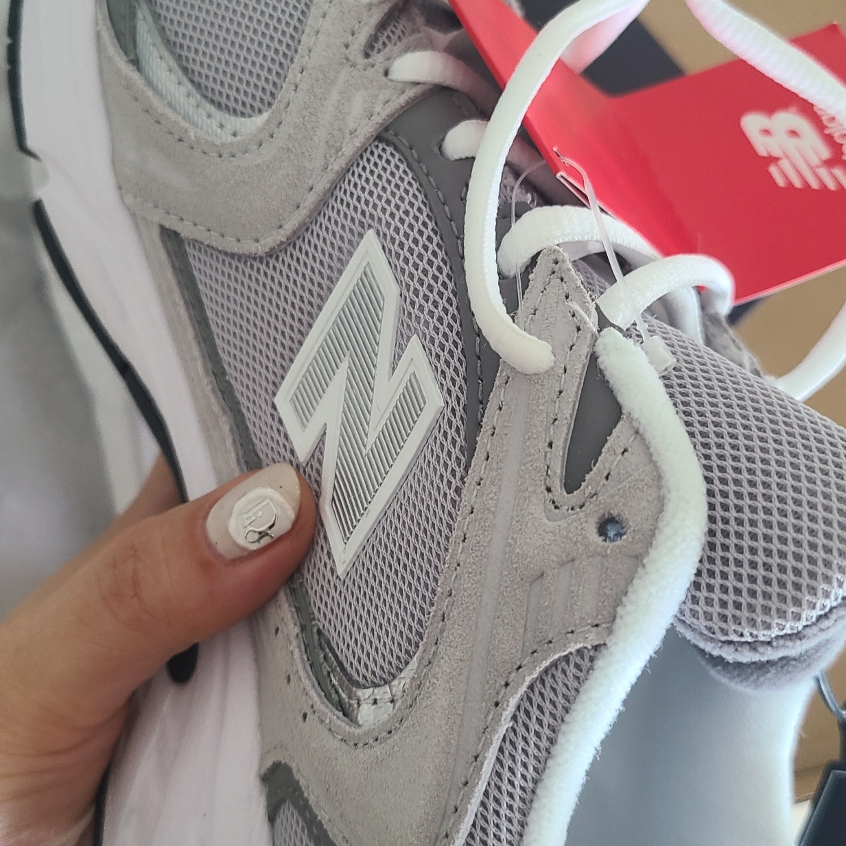 New Balance 530 Grey 착용 스타일