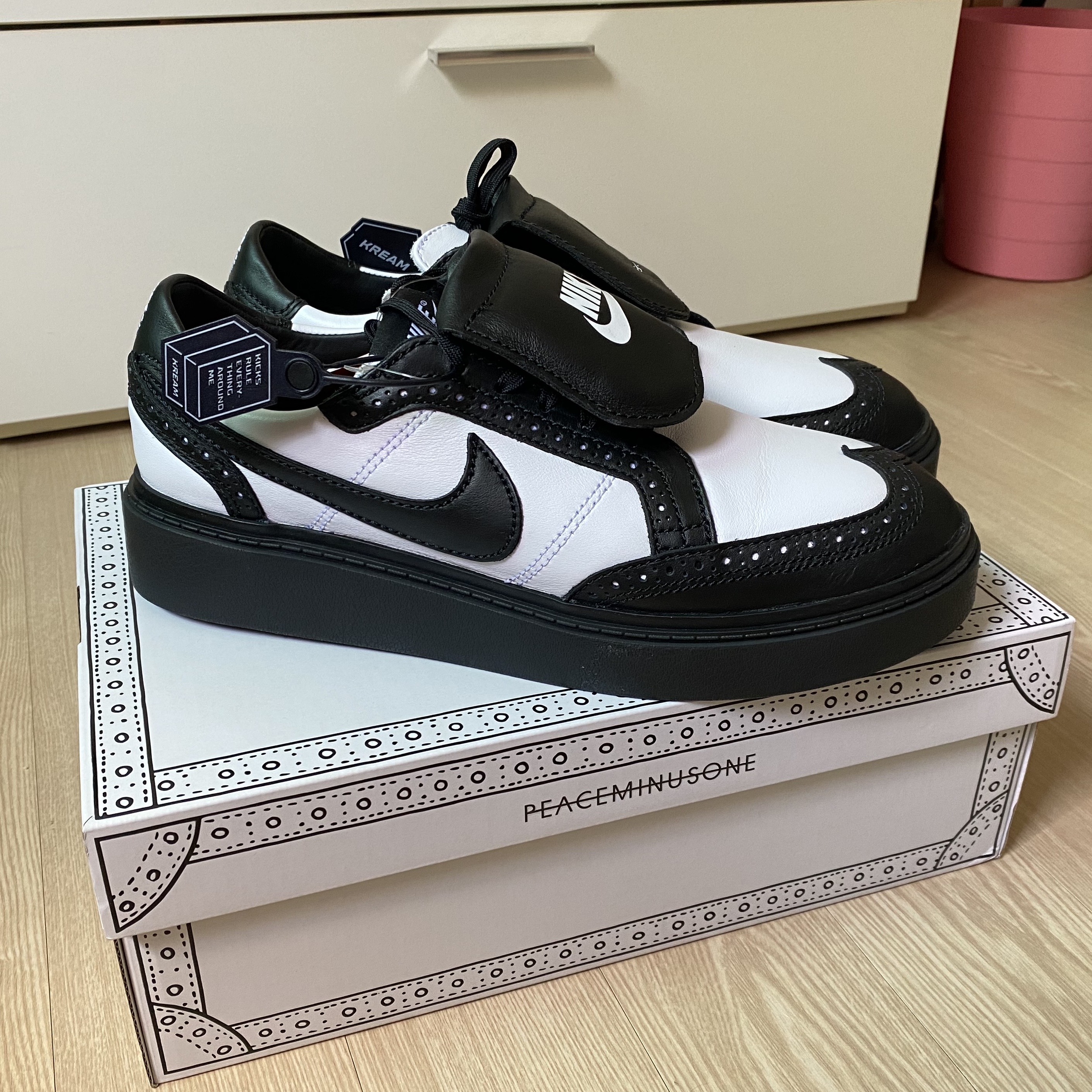 Nike x Peaceminusone Kwondo1 Black and White 착용 스타일