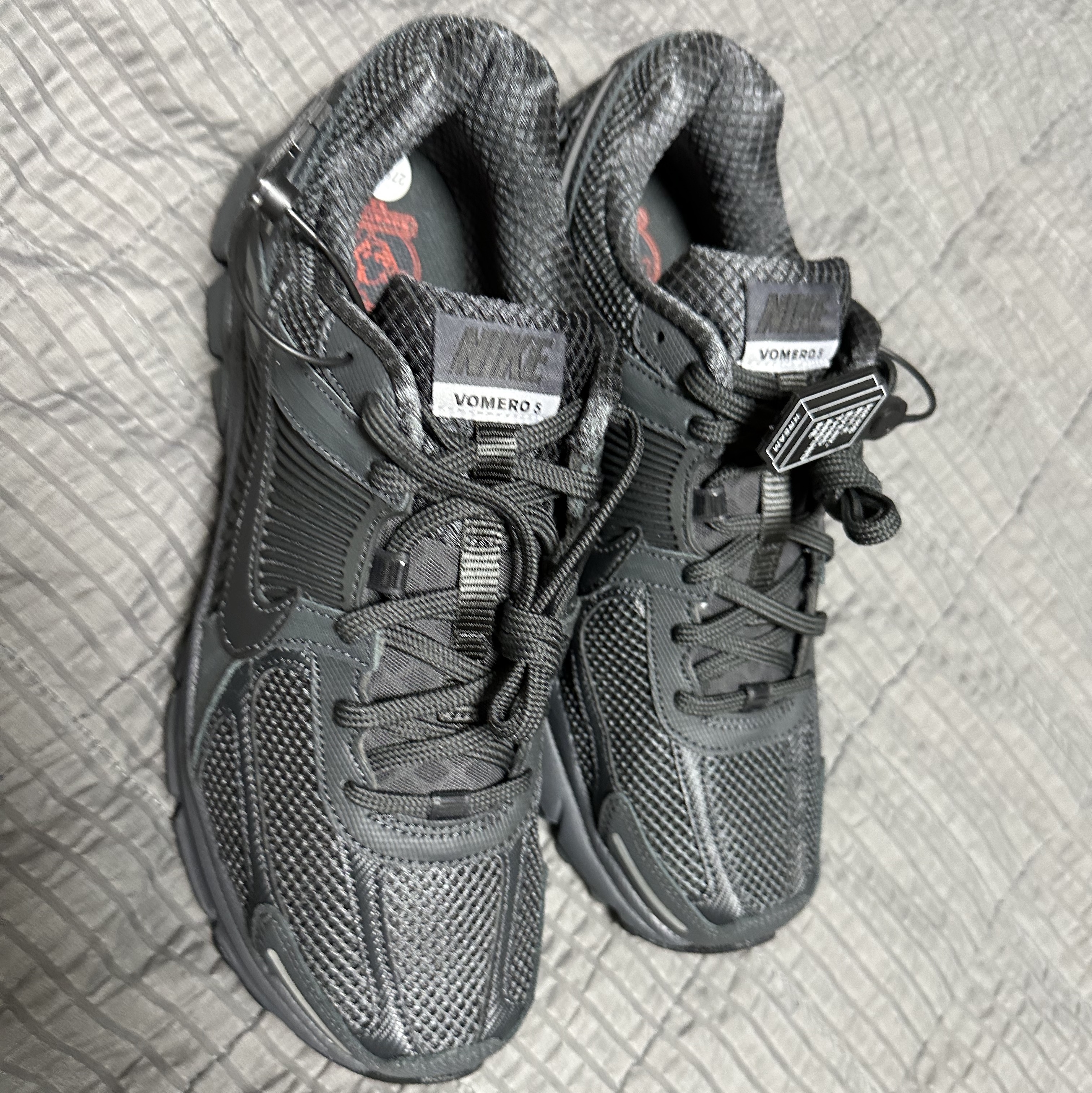 Nike Zoom Vomero 5 SP Anthracite 2023 착용 스타일
