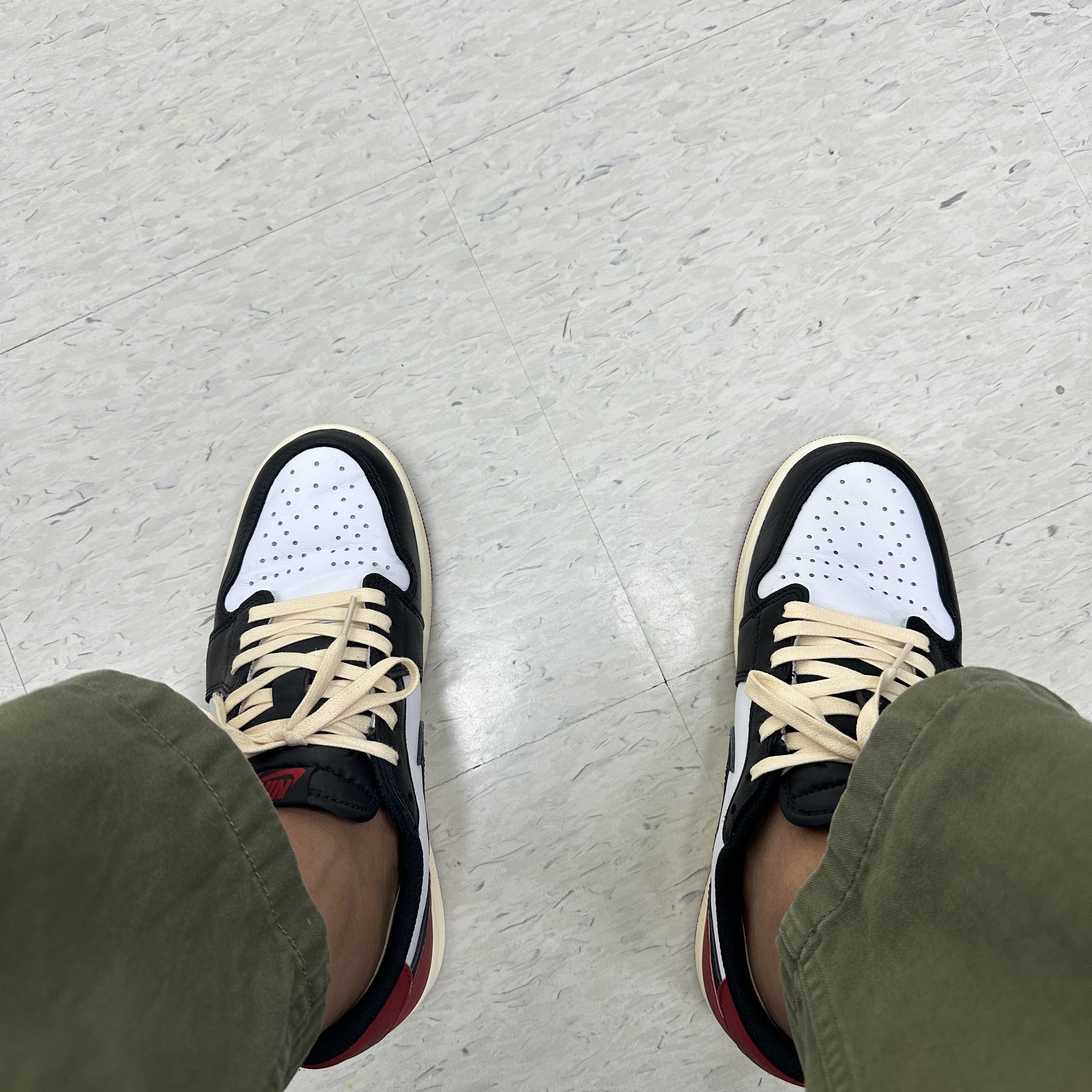 Jordan 1 Retro Low OG Black Toe 착용 스타일