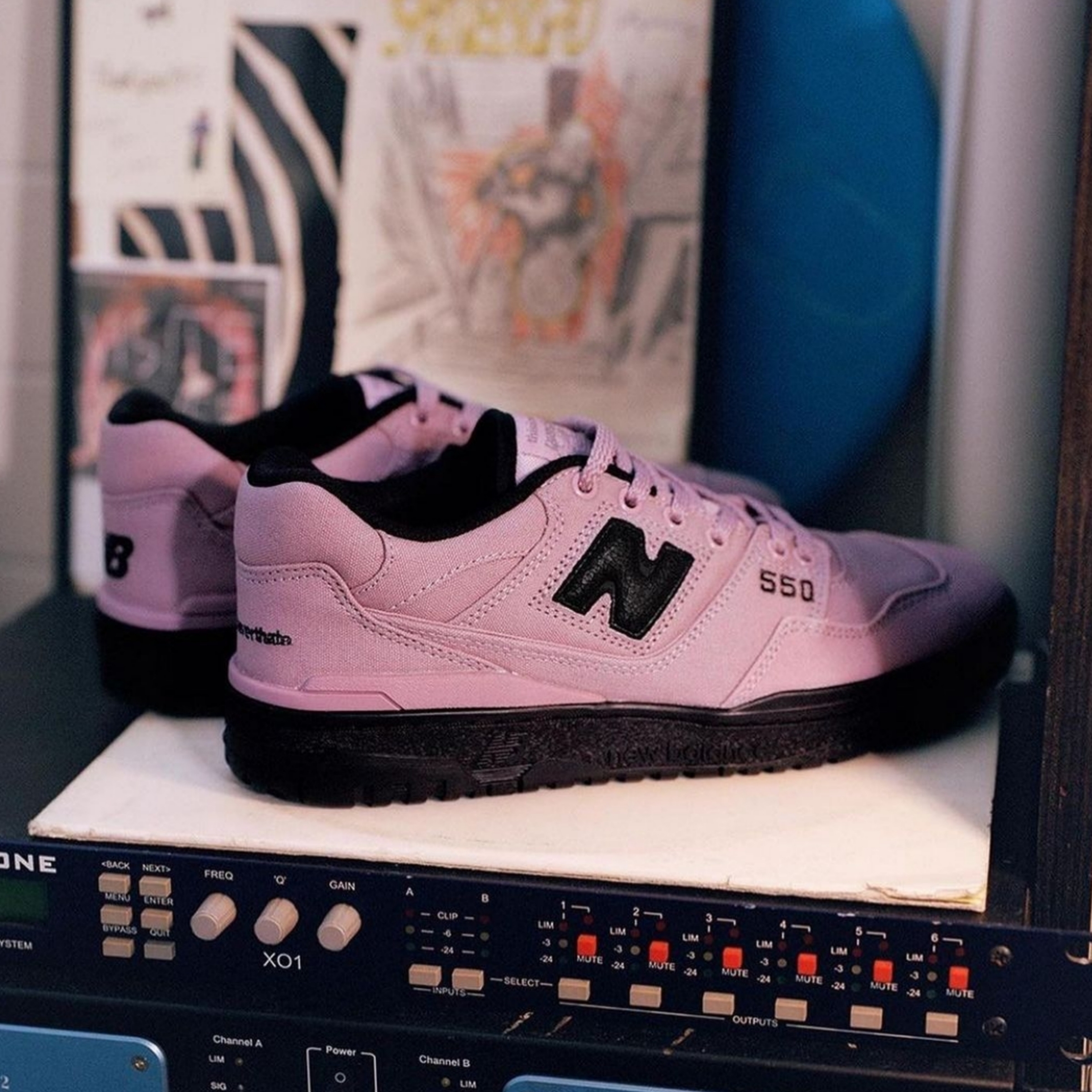 New Balance x Thisisneverthat 550 Lavender Black, New Balance x Thisisneverthat 550 Brown Black 착용 스타일 - 2