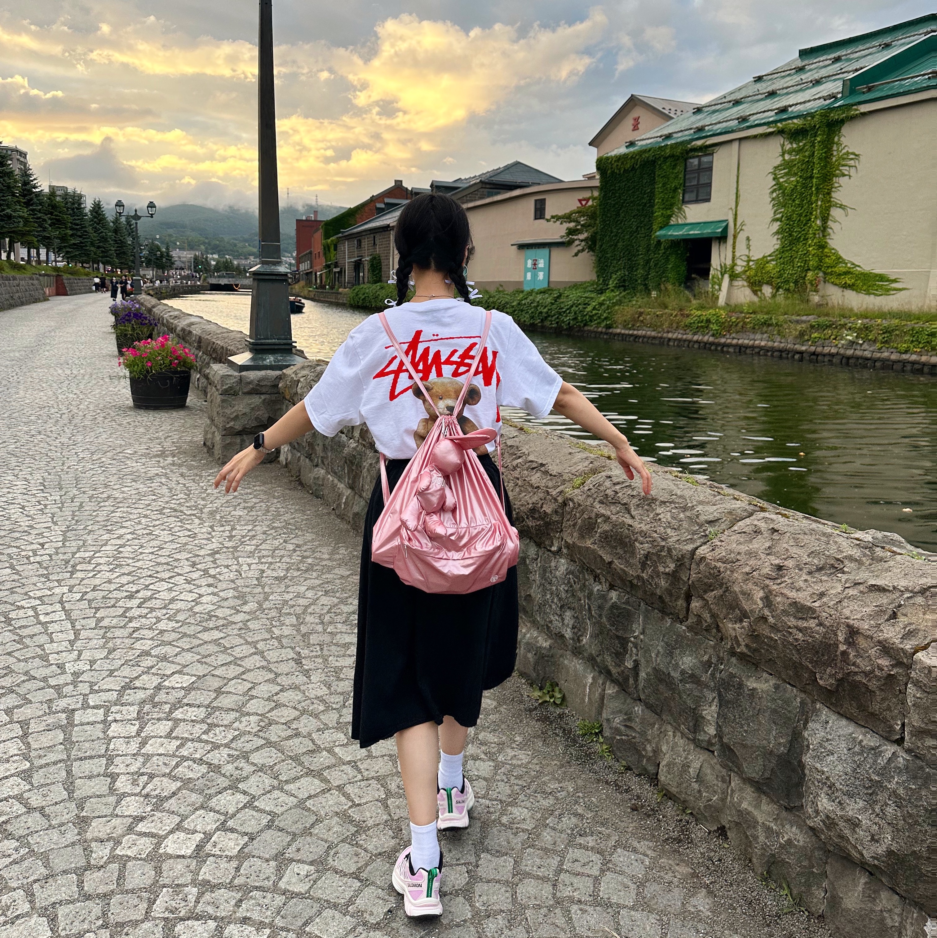 Salomon x Sandy Liang XT-6 Expanse Cradle Pink, Stussy Built Tough T-Shirt White 착용 스타일 - 1