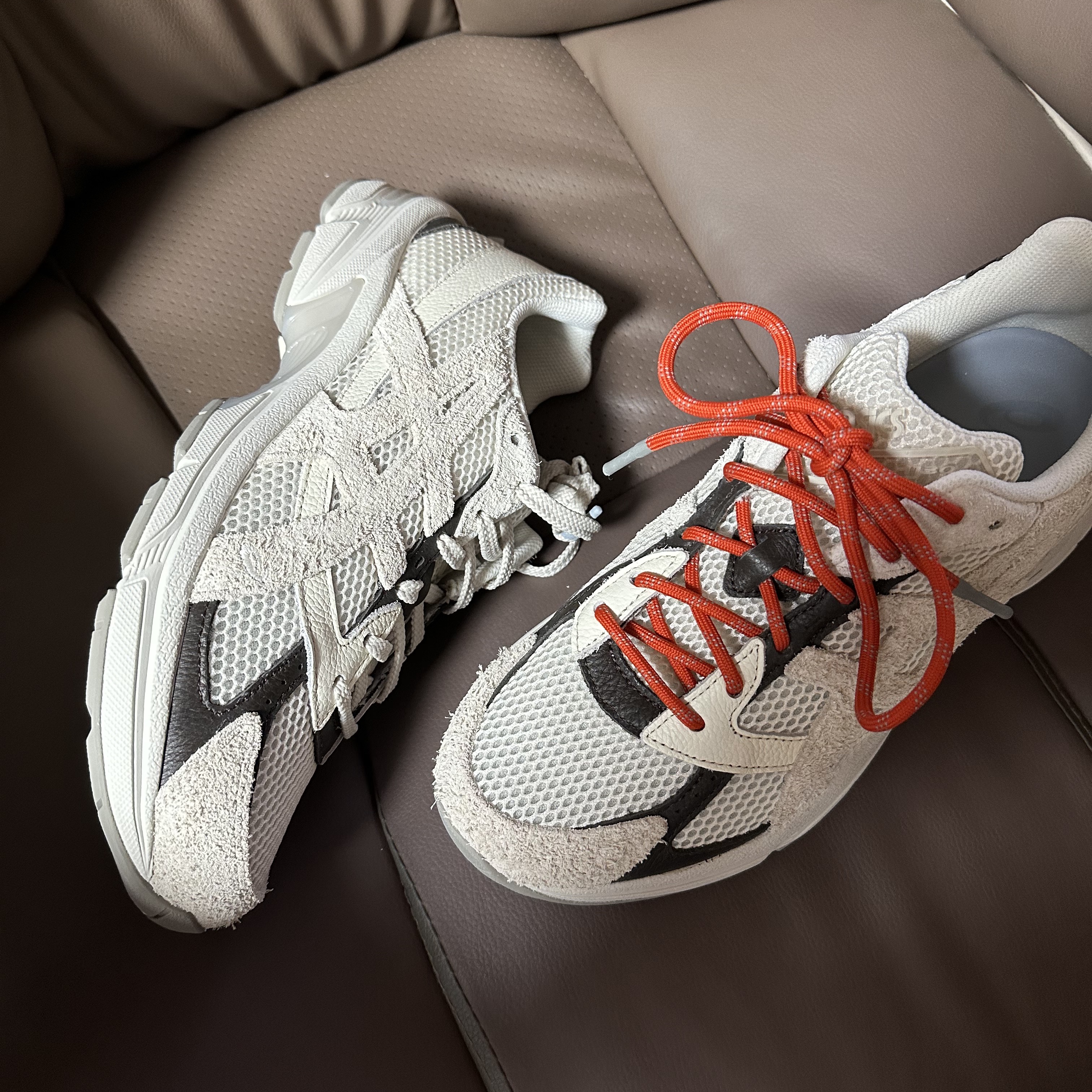 Asics x Hal Studios Gel-1130 MK-III Glacier 착용 스타일 - 1