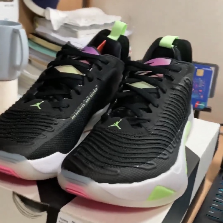 Jordan Luka 1 PF Black Lime Glow 착용 스타일 - 2