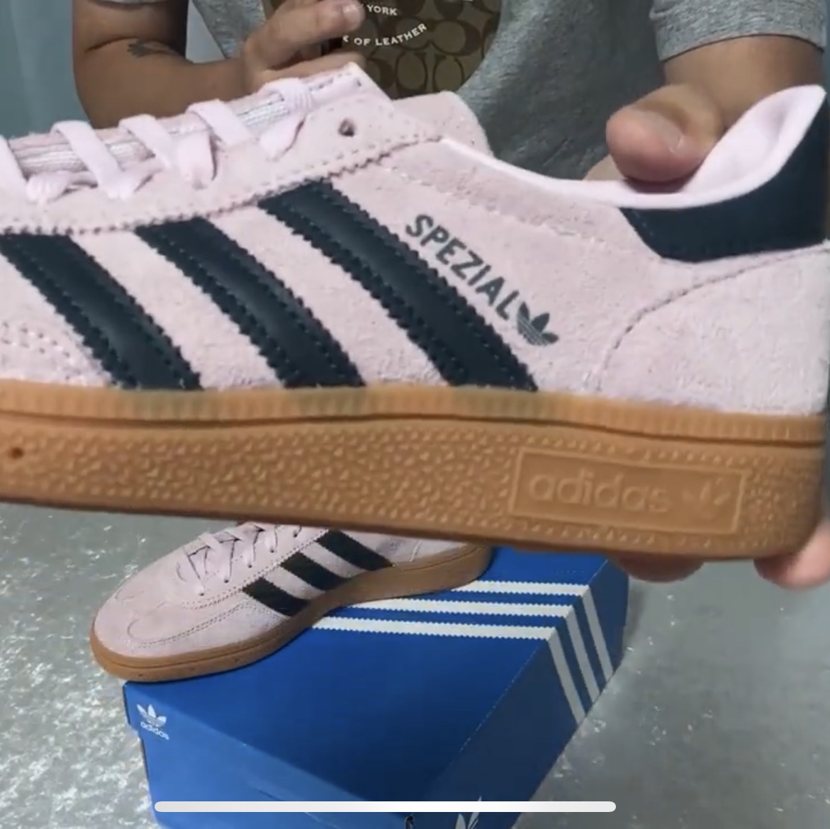 (W) Adidas Spezial Handball Clear Pink 착용 스타일