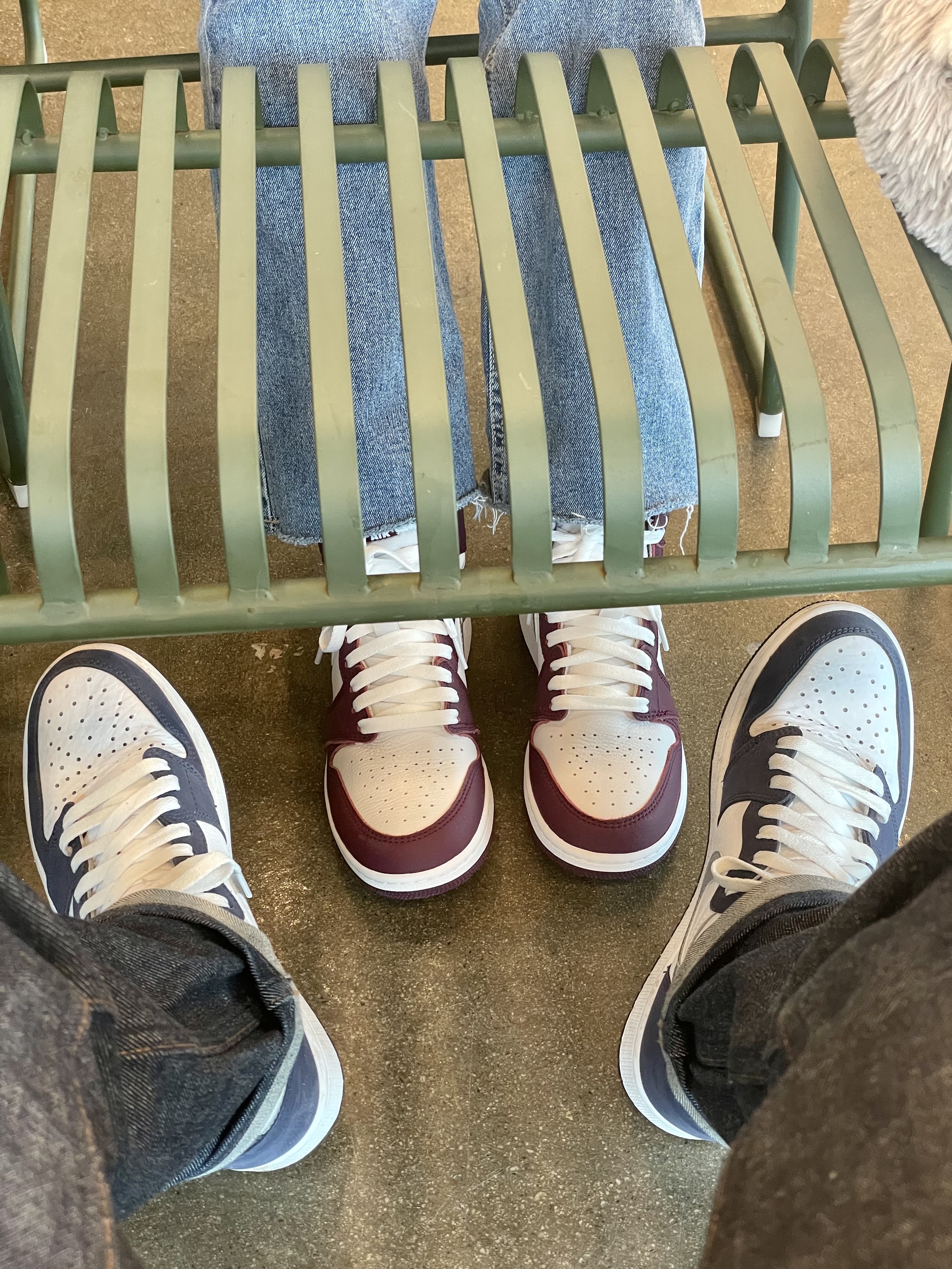 (GS) Jordan 1 Retro High OG Bordeaux, Jordan 1 Retro High OG CO.JP Midnight Navy 착용 스타일 - 2