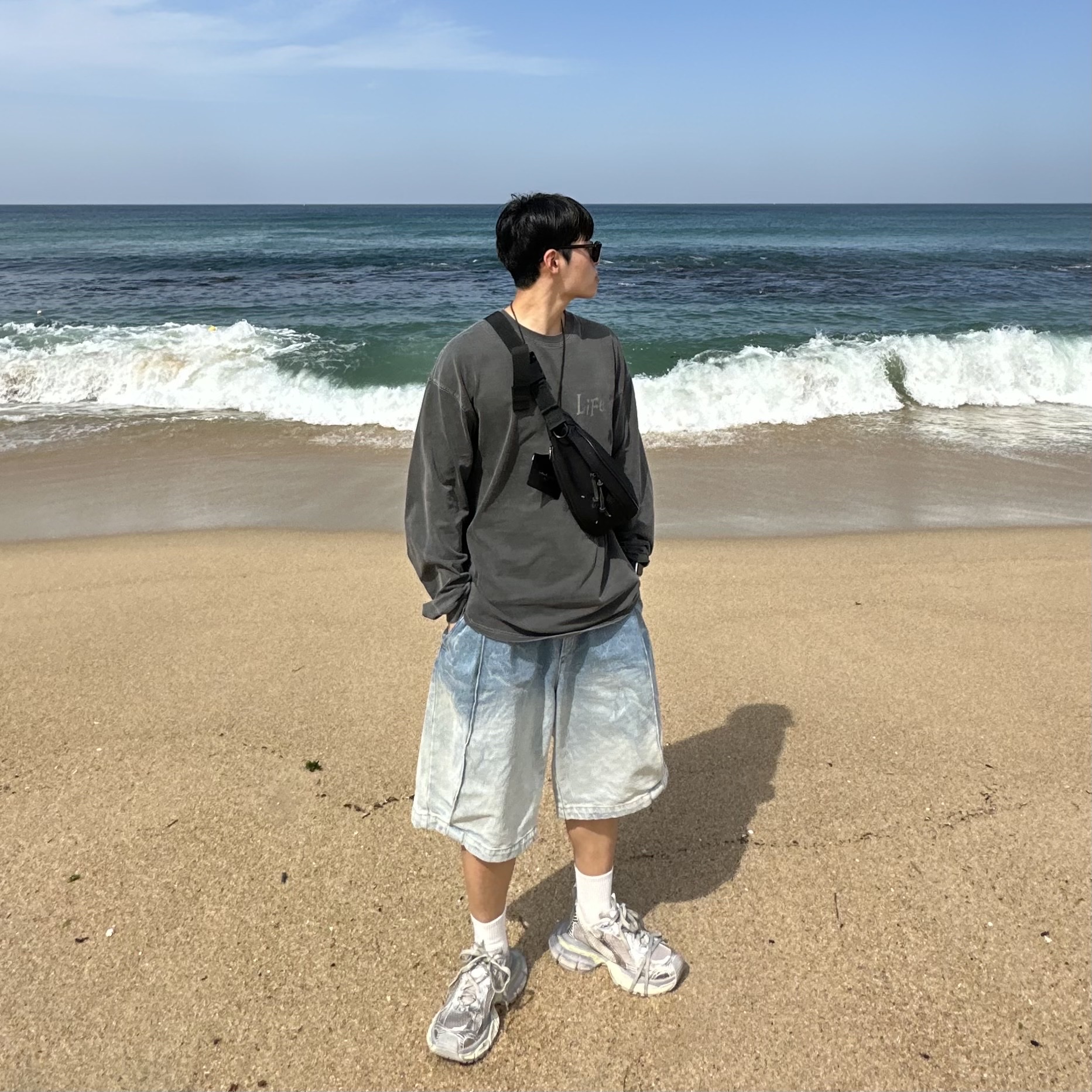 Balenciaga 3XL Sneakers Light Beige 착용 스타일 - 1