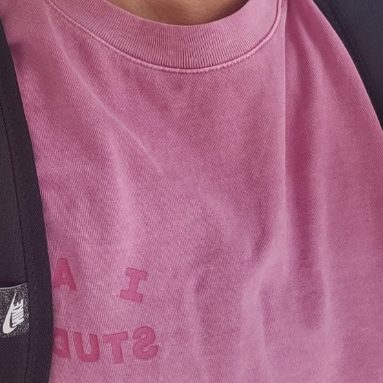 IAB Studio Pigment T-Shirt Magenta 착용 스타일