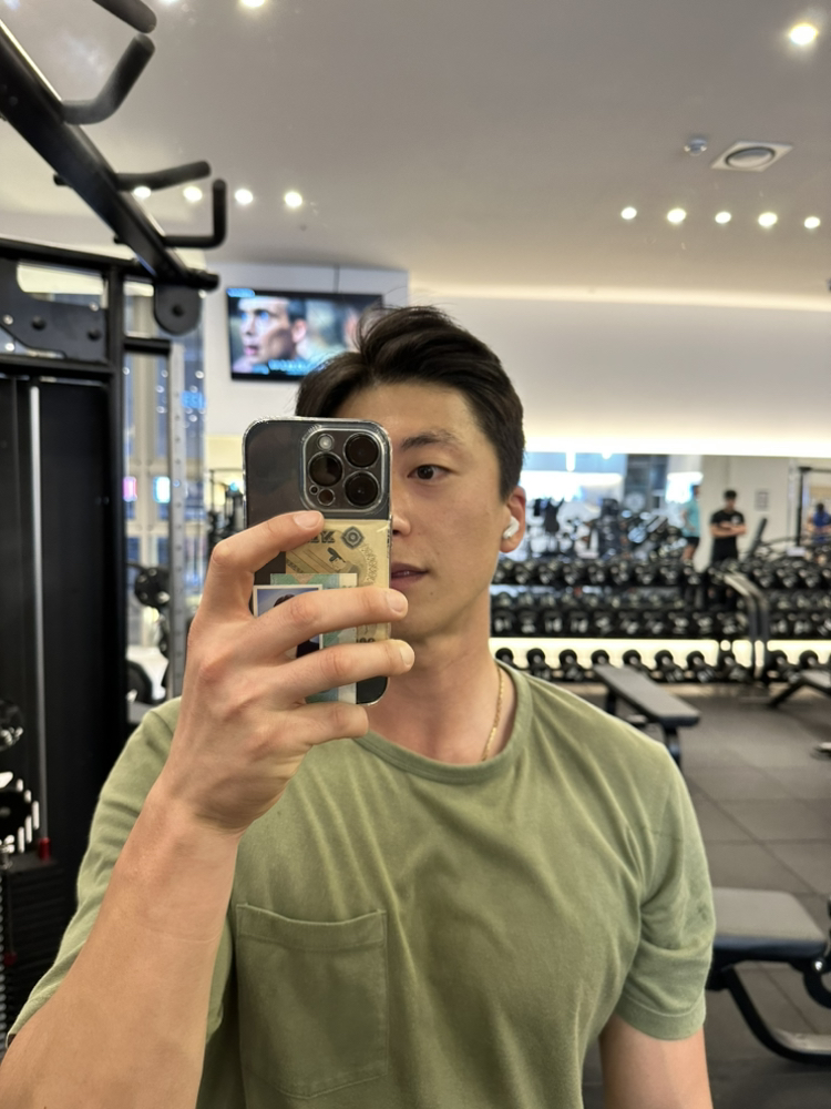 KREAM 프로필 이미지