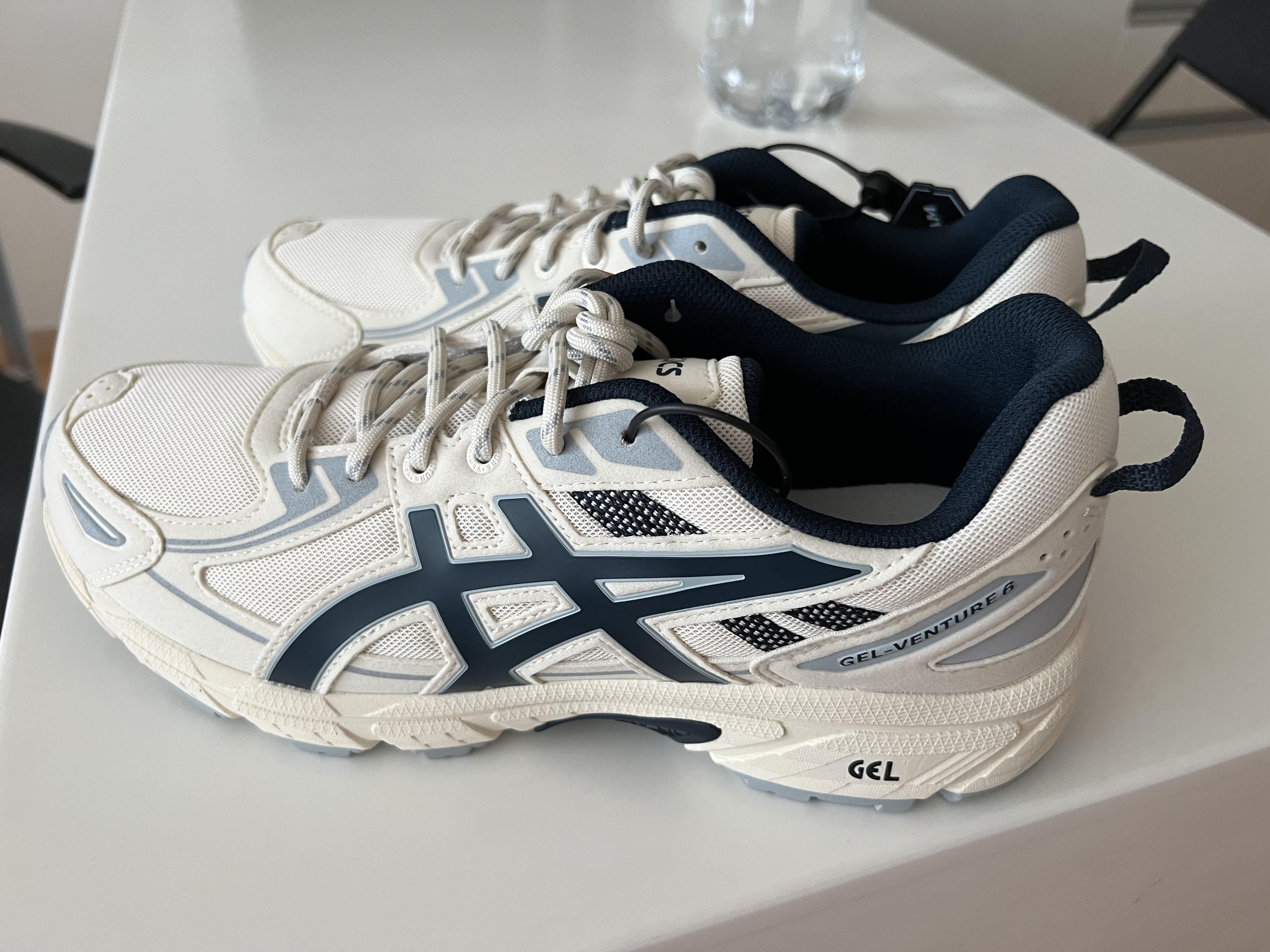 Asics Gel-Venture 6 SPS Birch French Blue 착용 스타일