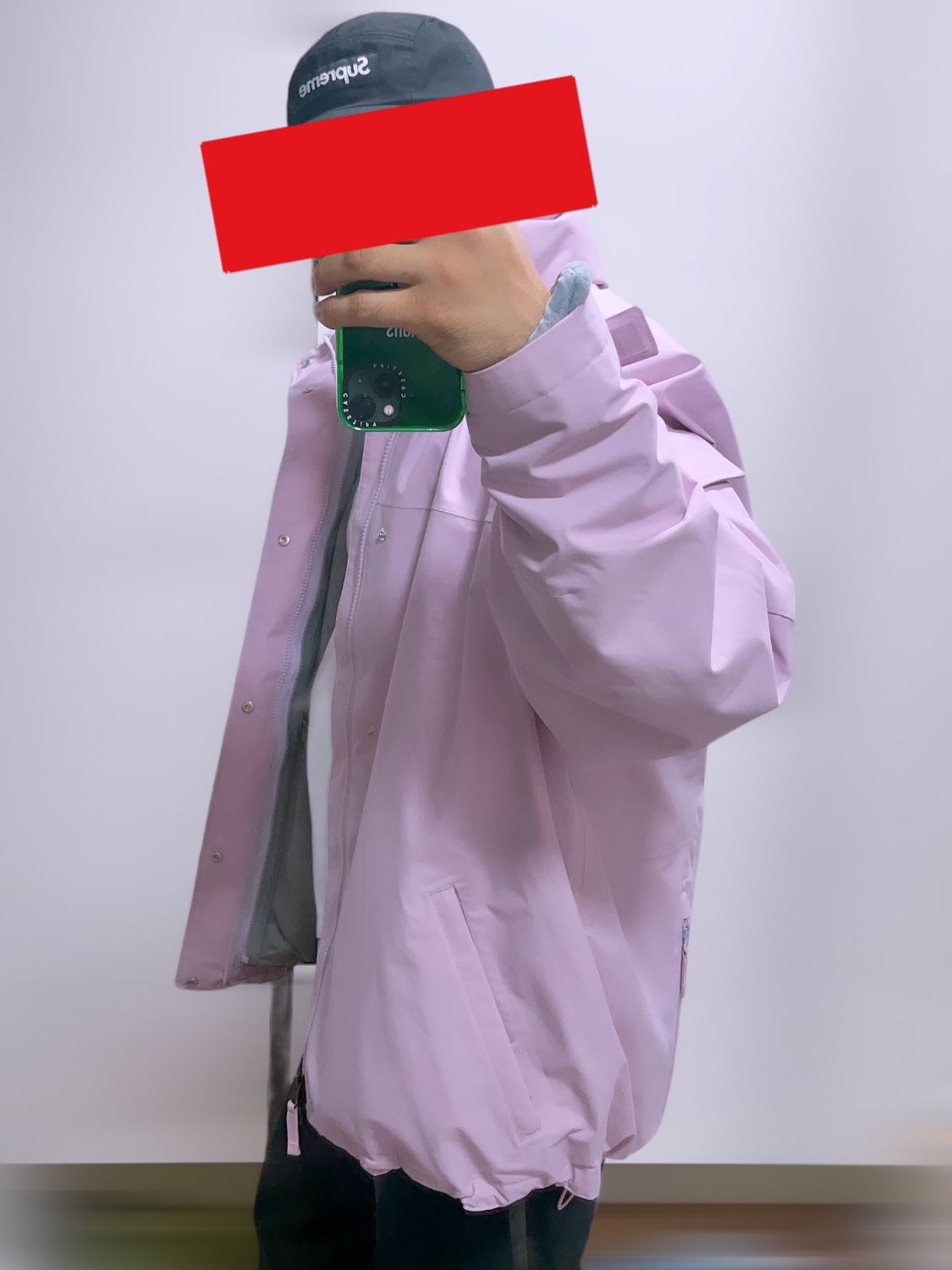 Supreme 2-In-1 Gore-Tex Polartec Liner Jacket Mauve - 23FW, Supreme Distressed Ripstop Camp Cap Black - 23FW 착용 스타일