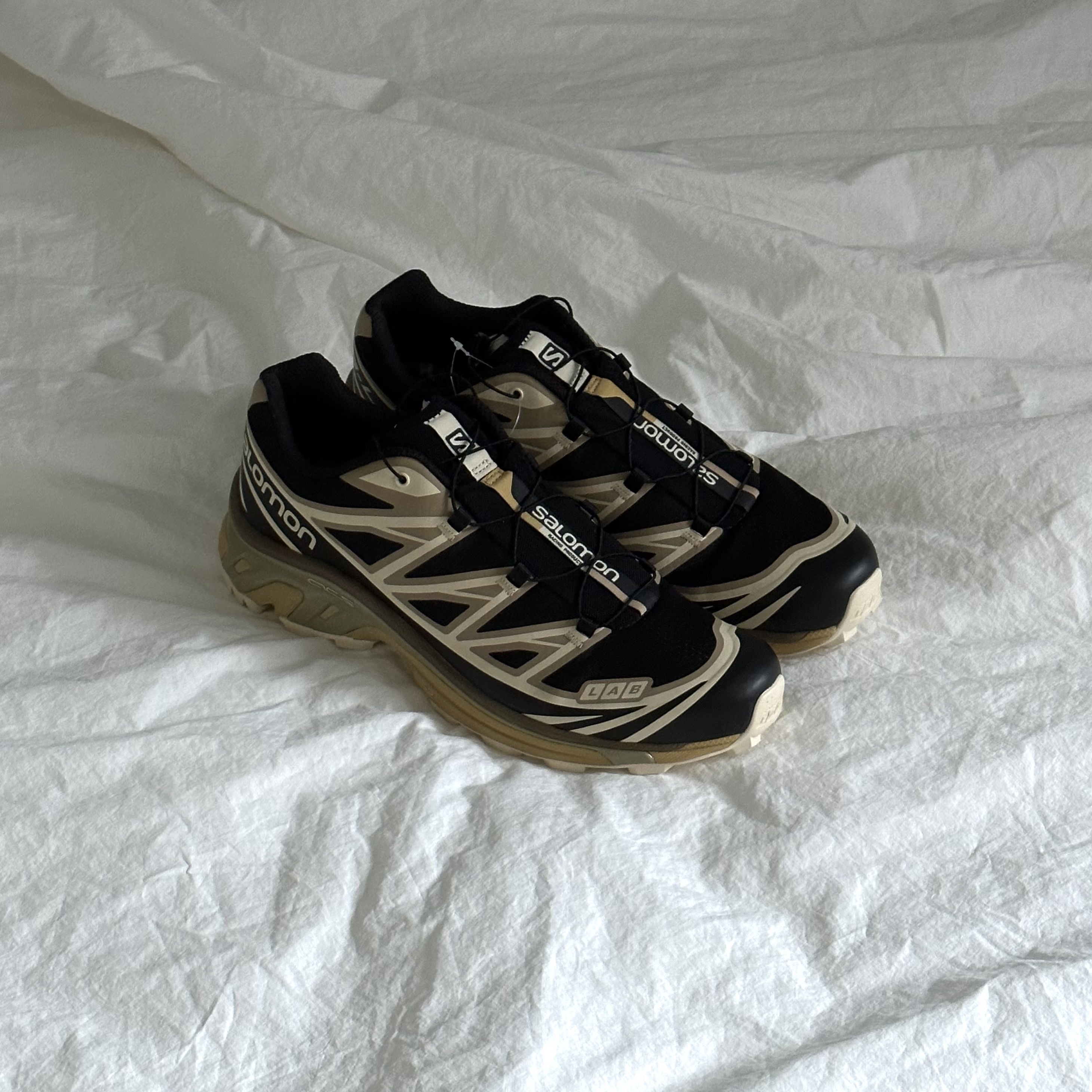 Salomon x END. XT-6 Dark Truffle 착용 스타일 - 3