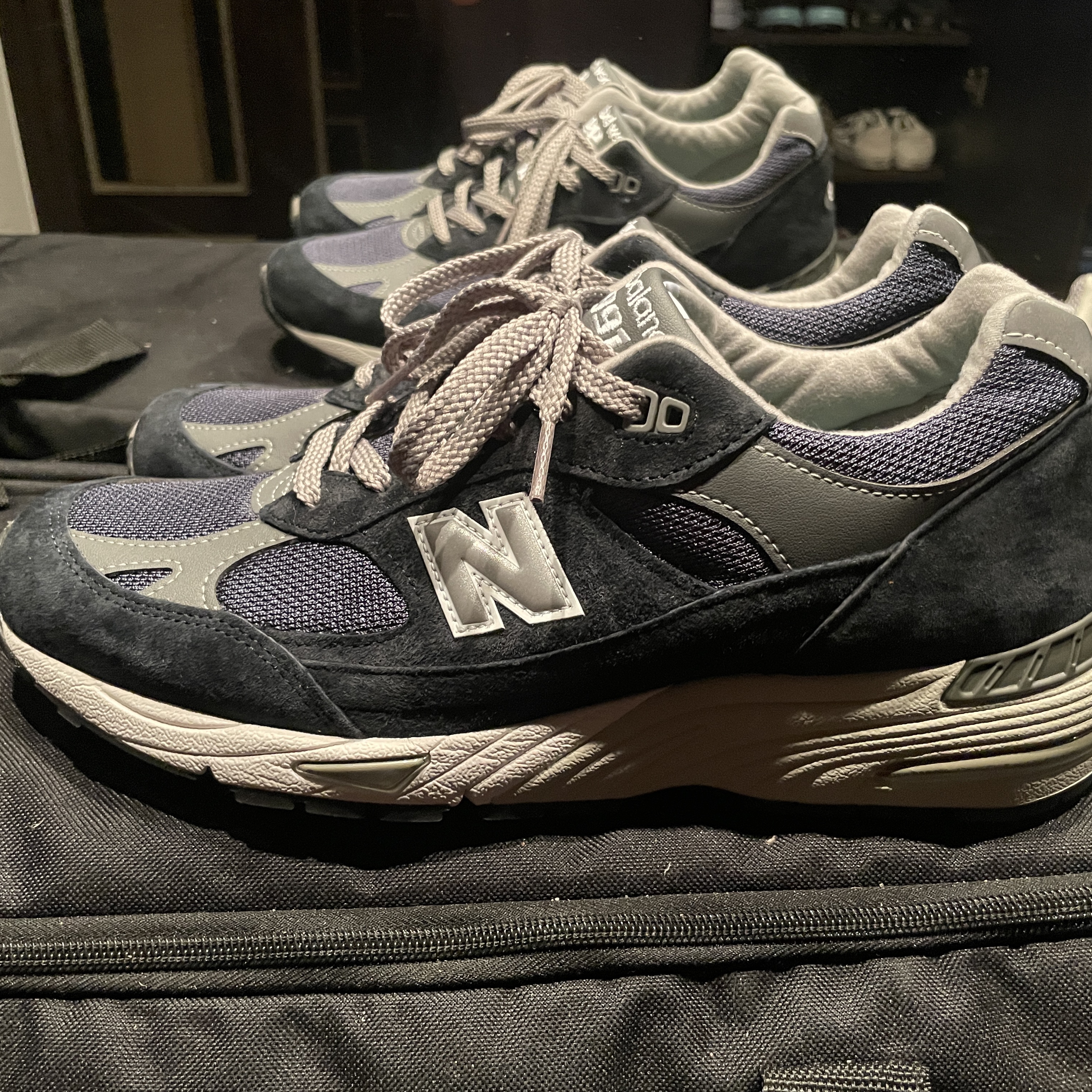 New Balance 993 Made in USA Grey - 2E Wide, New Balance 991 Made in UK Navy 착용 스타일 - 3