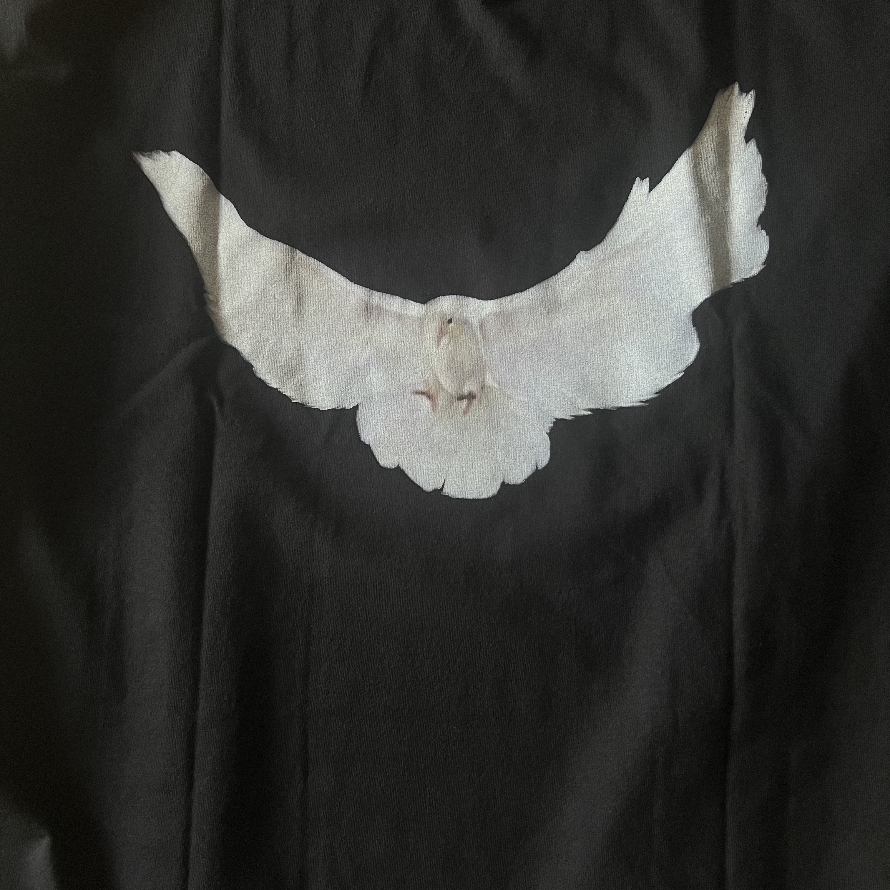 Yeezy Gap Engineered By Balenciaga Dove 3/4 Sleeve T-Shirt Black 착용 스타일