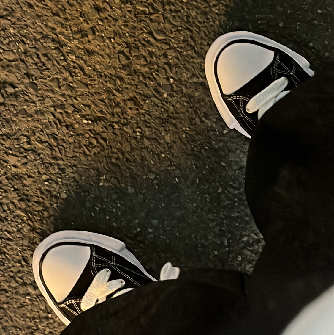 Maison Mihara Yasuhiro Peterson OG Sole Canvas Low Sneakers Black 착용 스타일