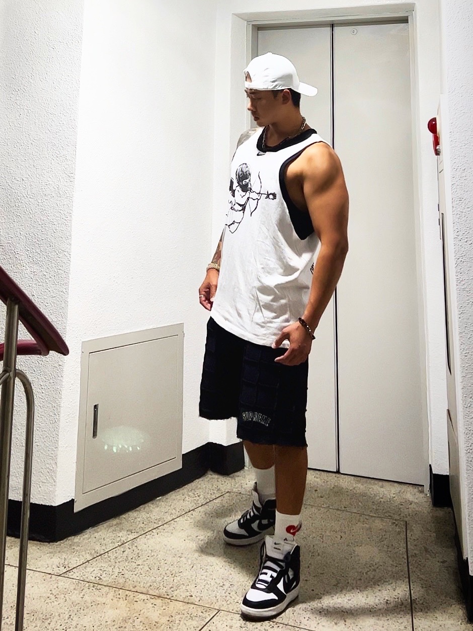 Nike x Drake Certified Lover Boy Hat White, Supreme Reverse Patchwork Sweatshorts Black - 22SS 착용 스타일 - 3