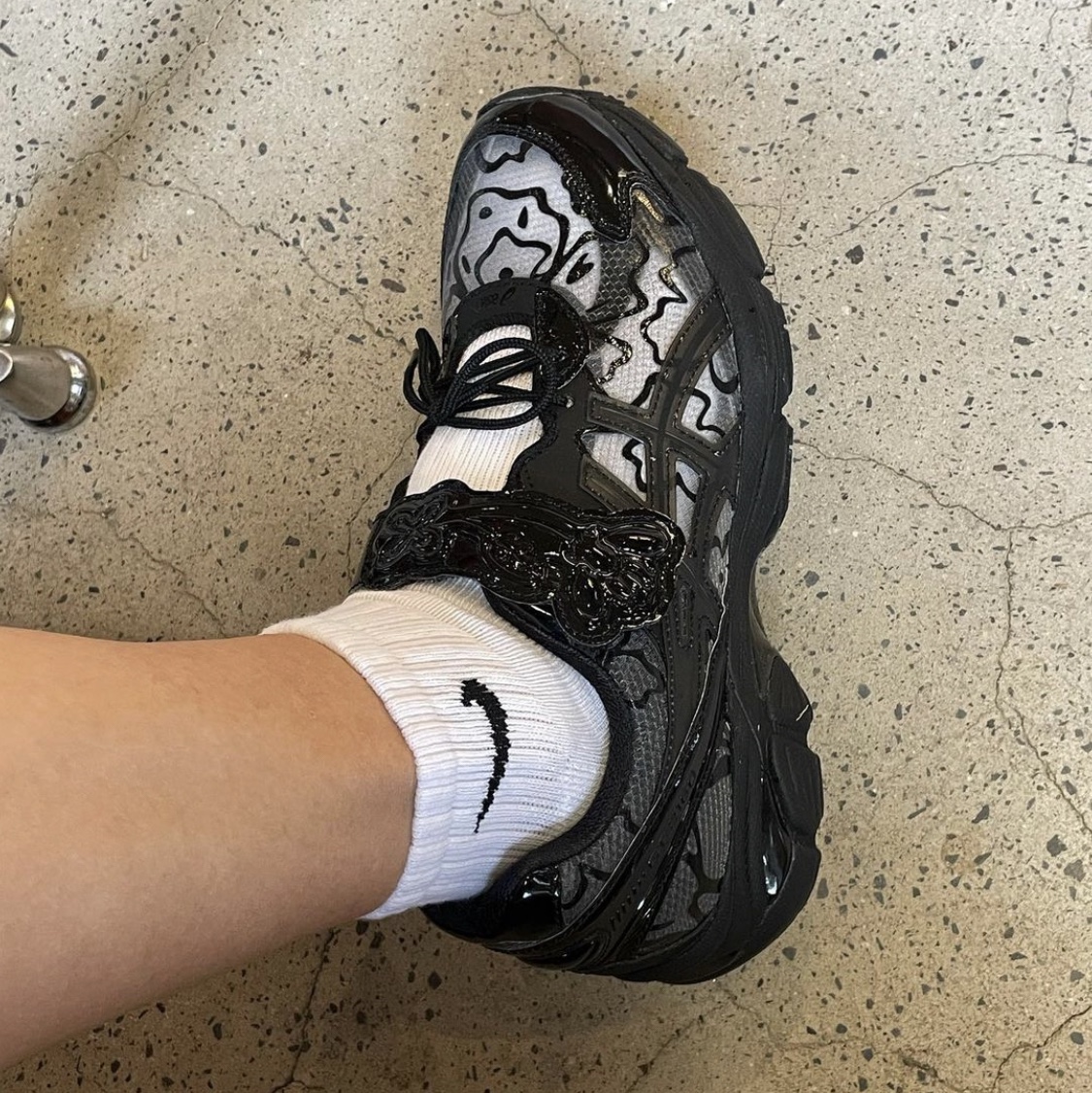 Asics x Cecilie Bahnsen GT-2160 Black 착용 스타일 - 2