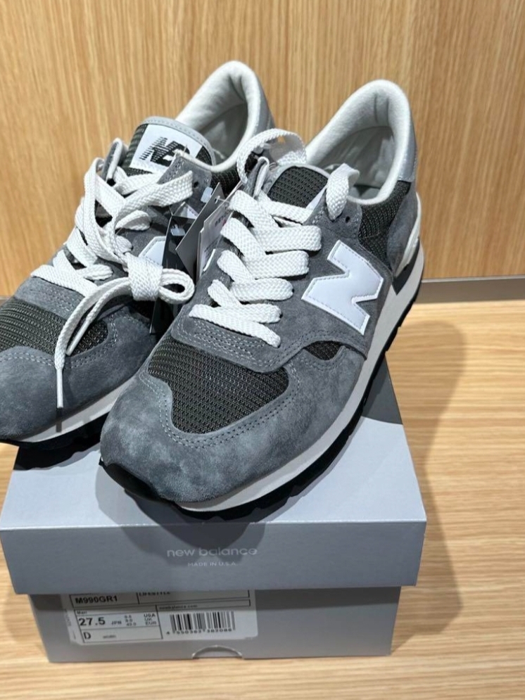 New Balance 990v1 Made in USA Grey White 착용 스타일