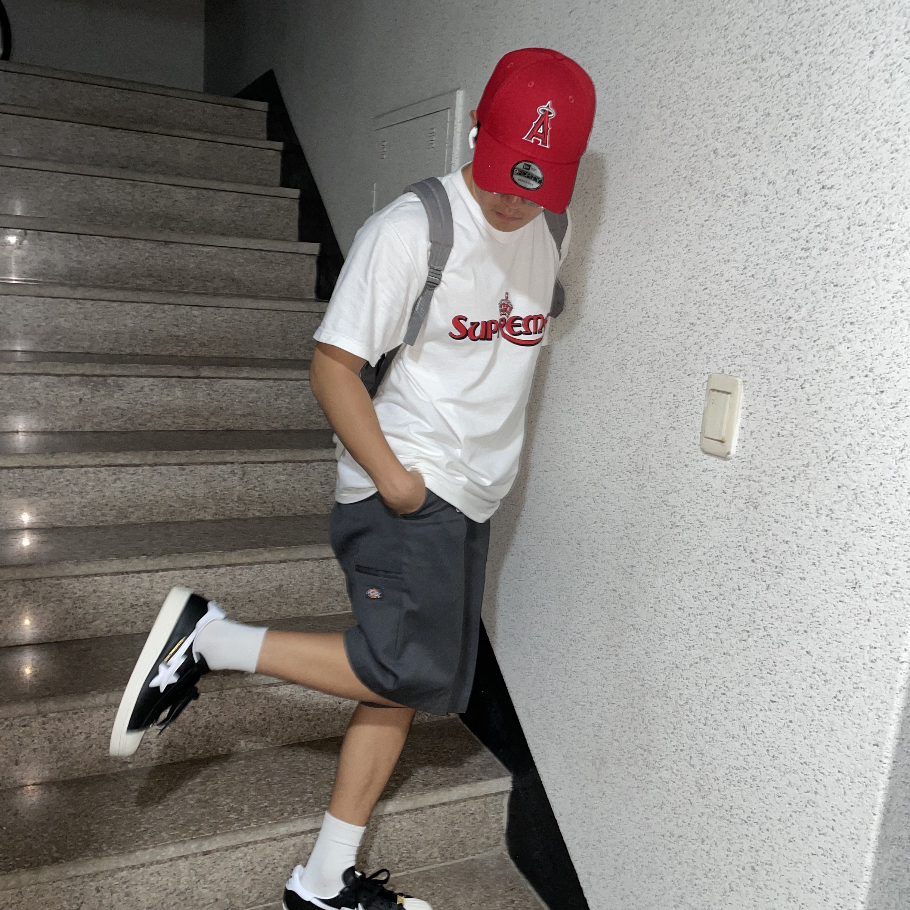 Adidas x BAPE Superstar 80s Core Black Off White, Supreme Crown T-Shirt White - 23SS 착용 스타일 - 3