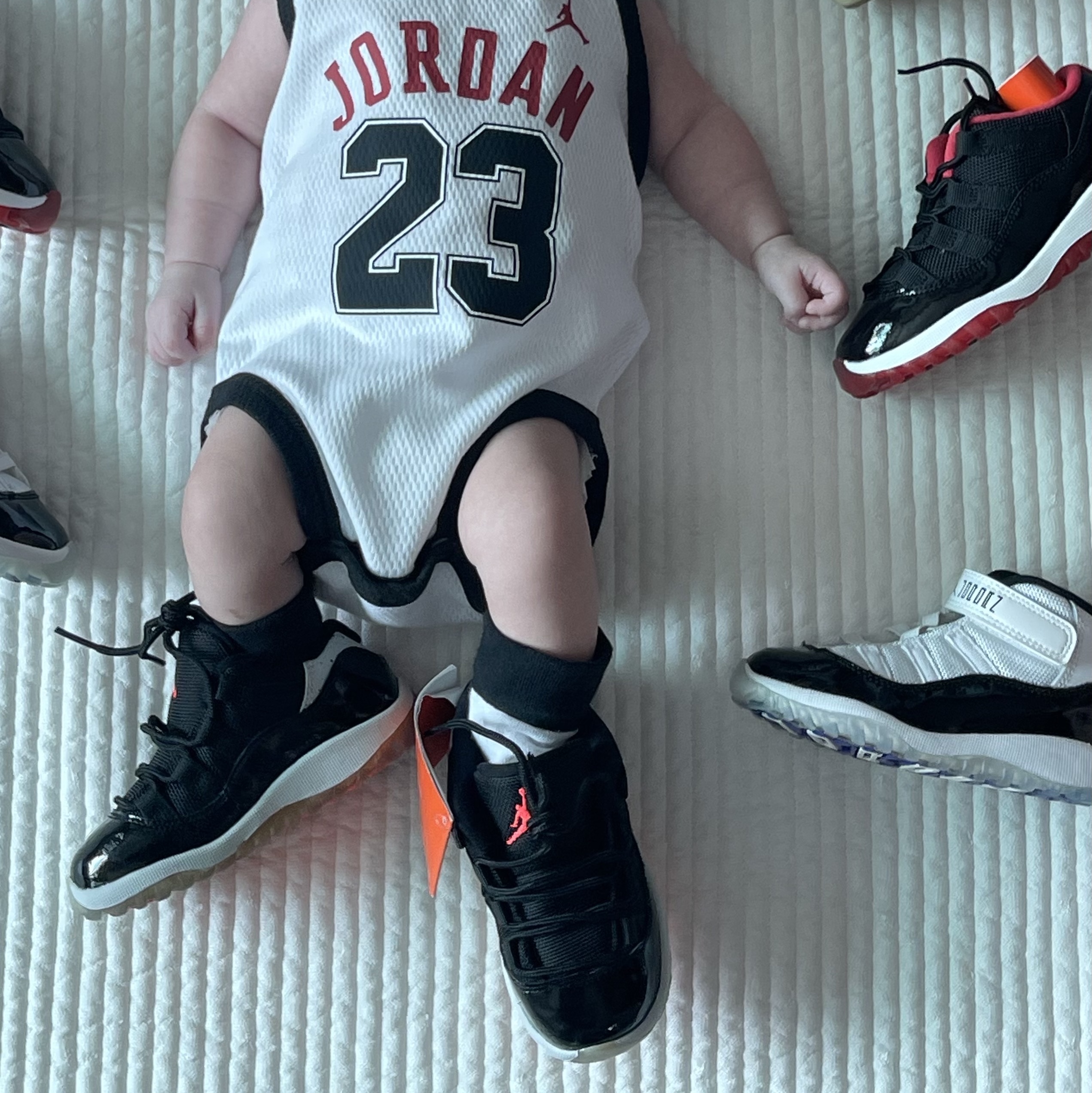 (TD) Jordan 11 Retro Low Infrared, (TD) Jordan 11 Retro Concord 2018 착용 스타일