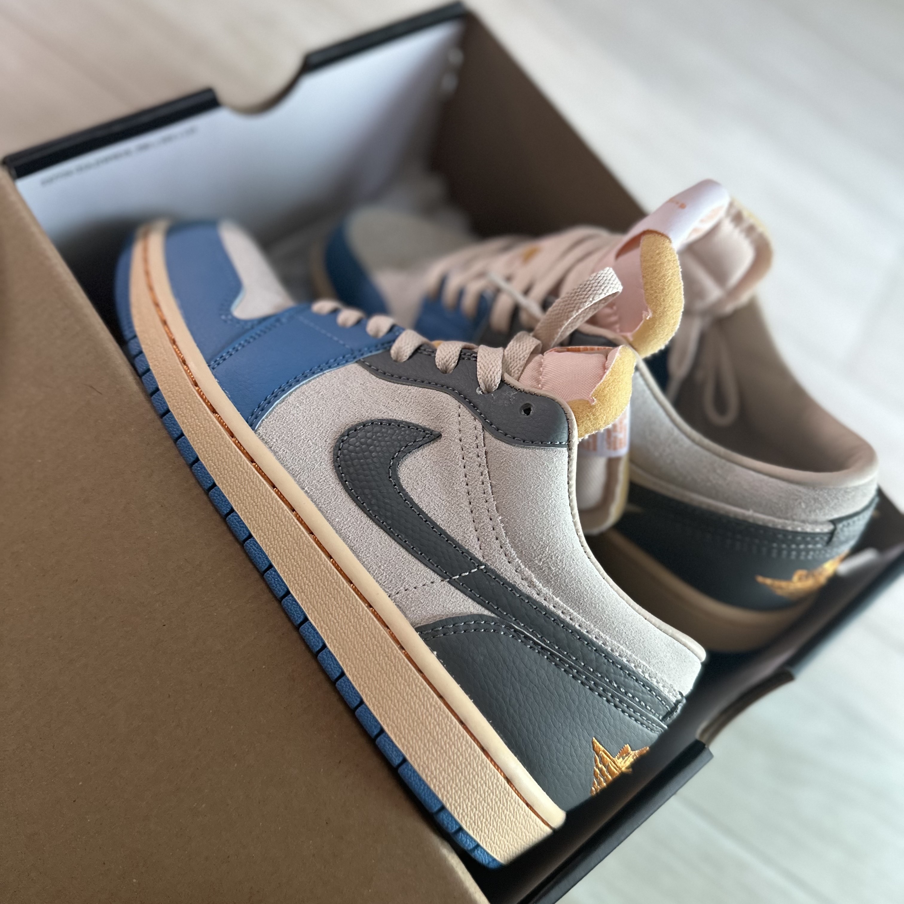 Jordan 1 Low SE Tokyo 96 착용 스타일